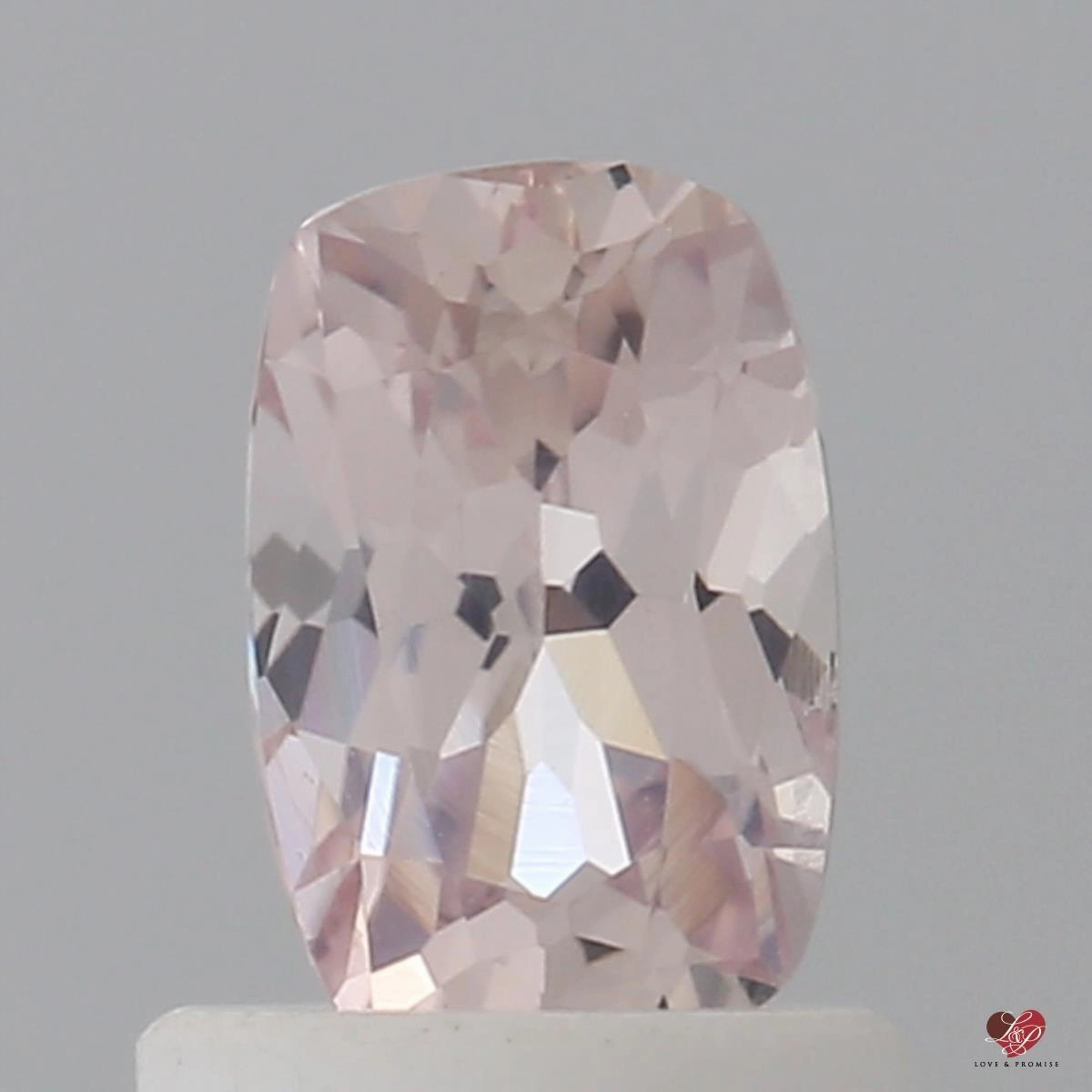 0.91cts Rectangle Cushion Light Peach Blush Champagne Sapphire