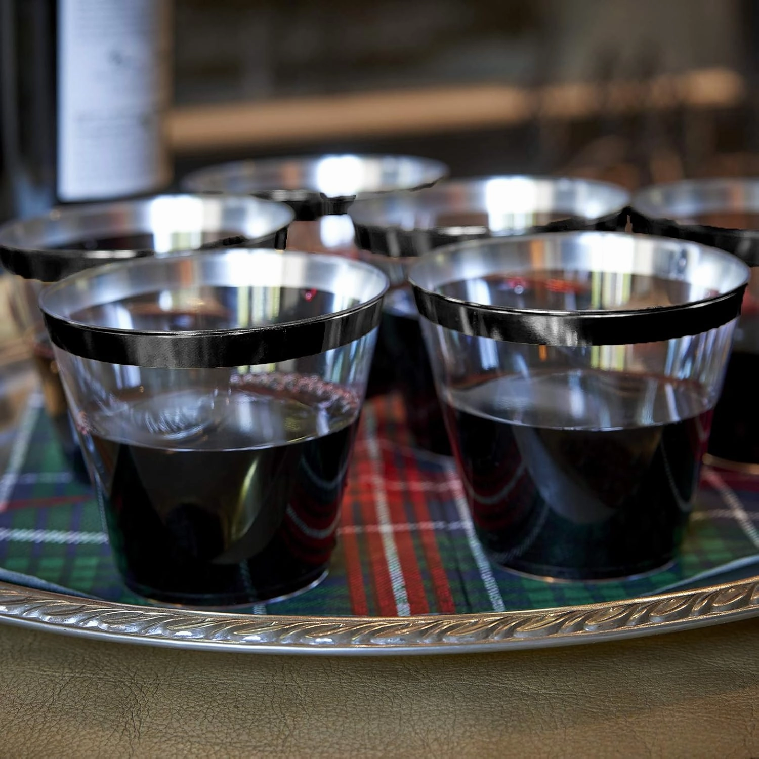 100 Black Rimmed Plastic Cups and 1 Silver Ice Tong Set - 9 Ounce Disposable Cocktail Glasses - Plastic Wine Cups - Black Party Decorations - Wedding Party Supplies