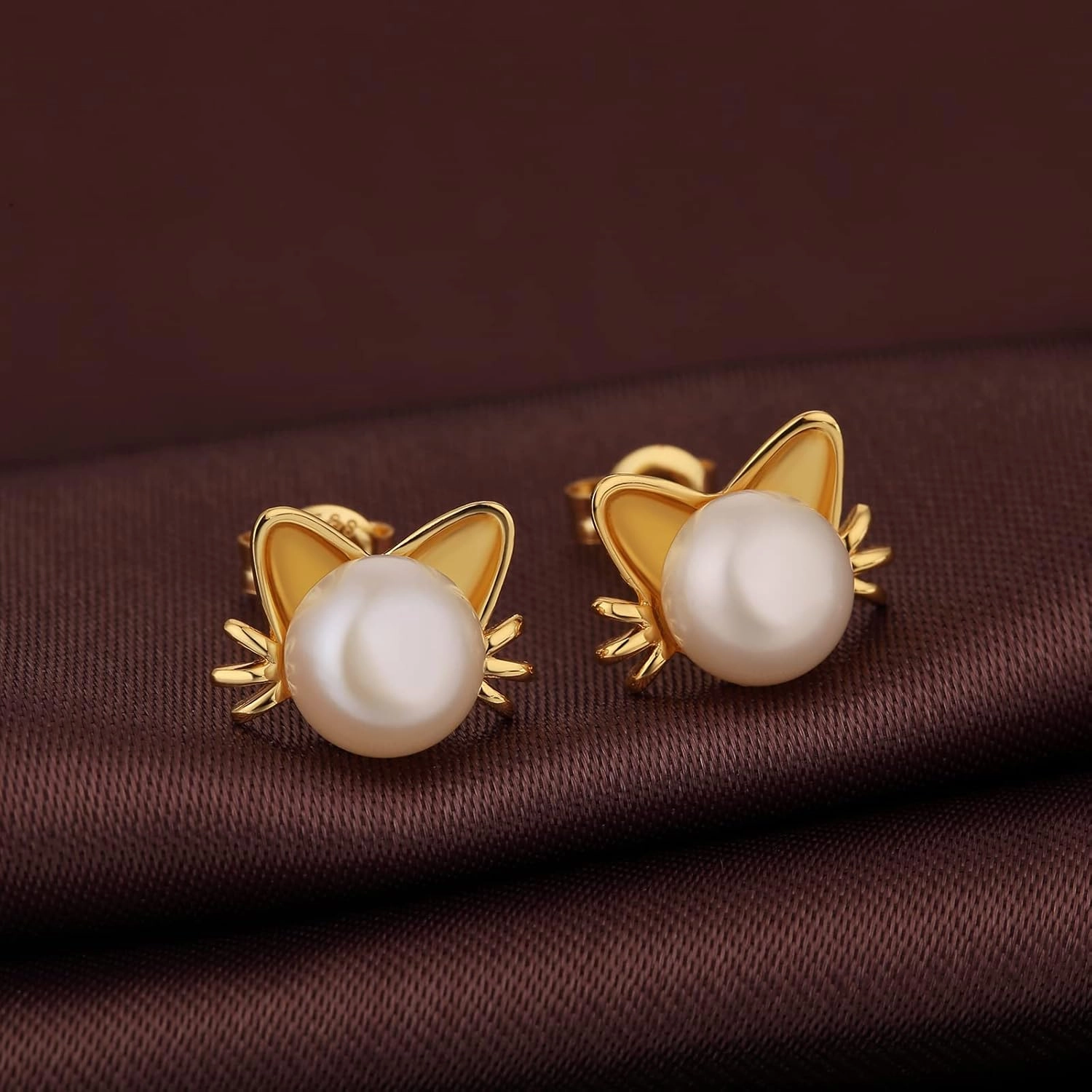 18K White Gold Plated Cat Pearl Stud Earrings for Women 925 Sterling Silver Cat Earrings Freshwater Pearl Cat Stud Earrings Pearl Jewelry 7.5MM-8MM