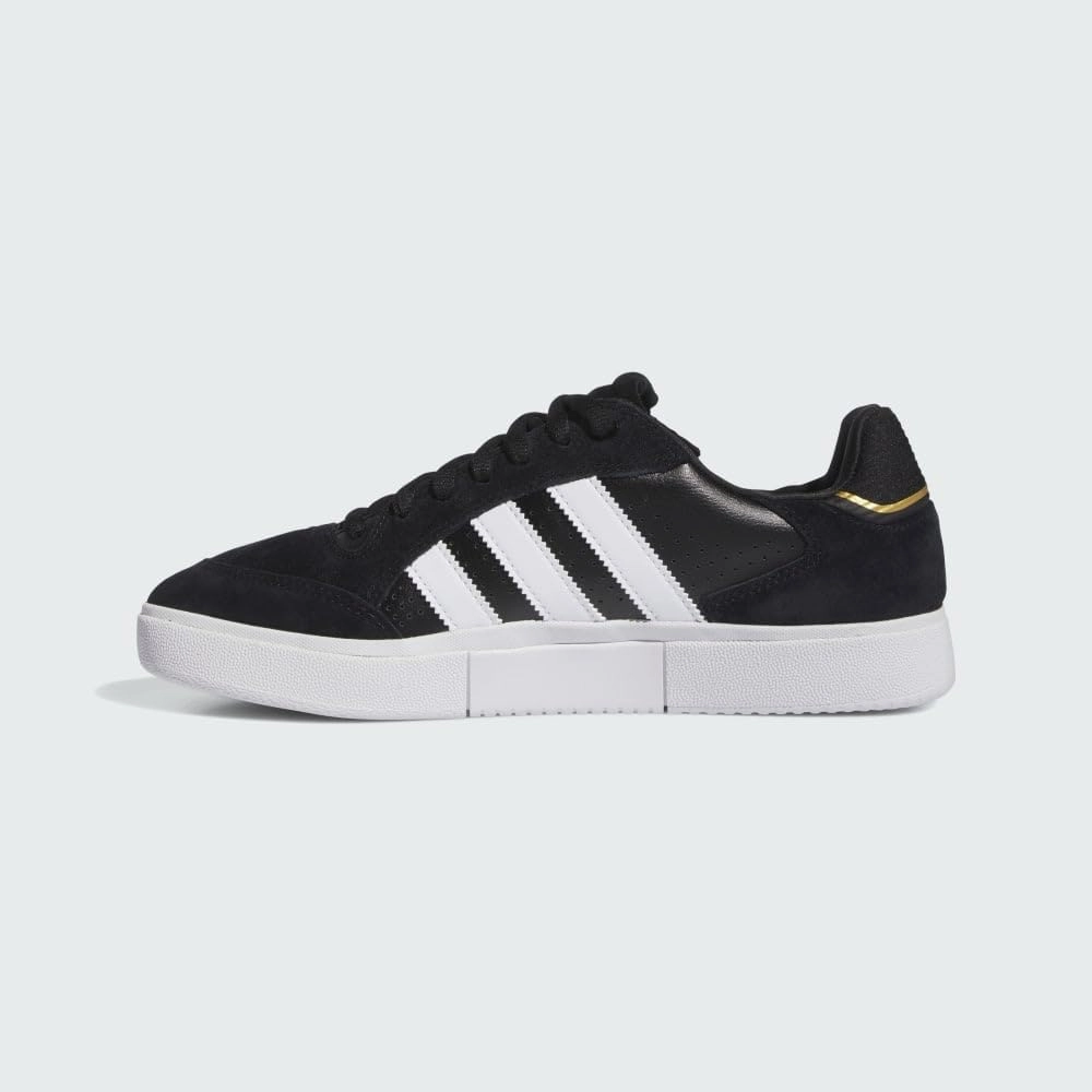 Adidas Tyshawn Low Shoes - Core Black/Cloud White/Gold Metallic