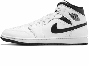 Air Jordan 1 Mid (DQ8426-071, Black/Metallic Gold-White) Size 8.5