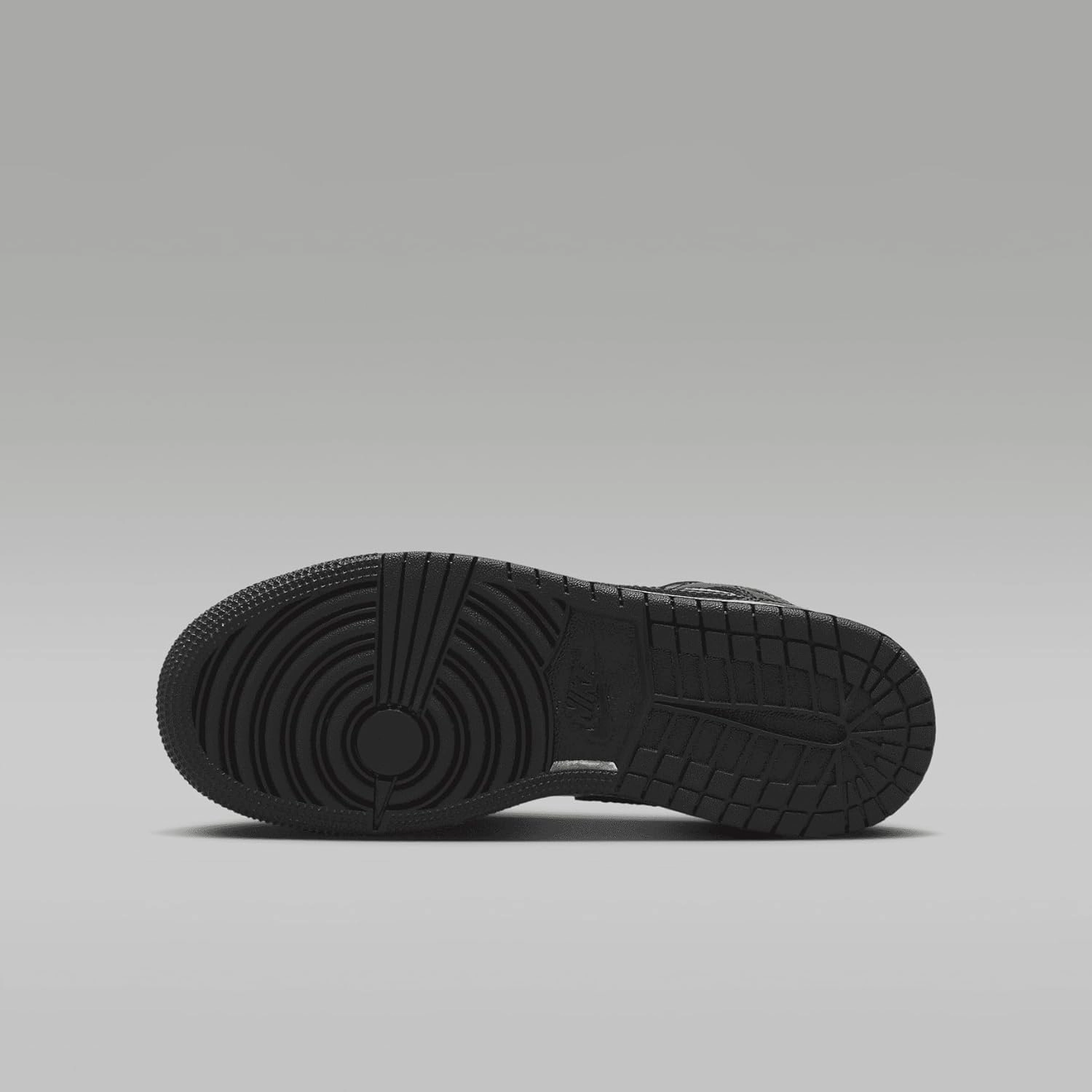 Air Jordan 1 Mid SE Big Kids' Shoes (FZ3938-001, Black/Metallic Silver/Sail/Metallic Gold)