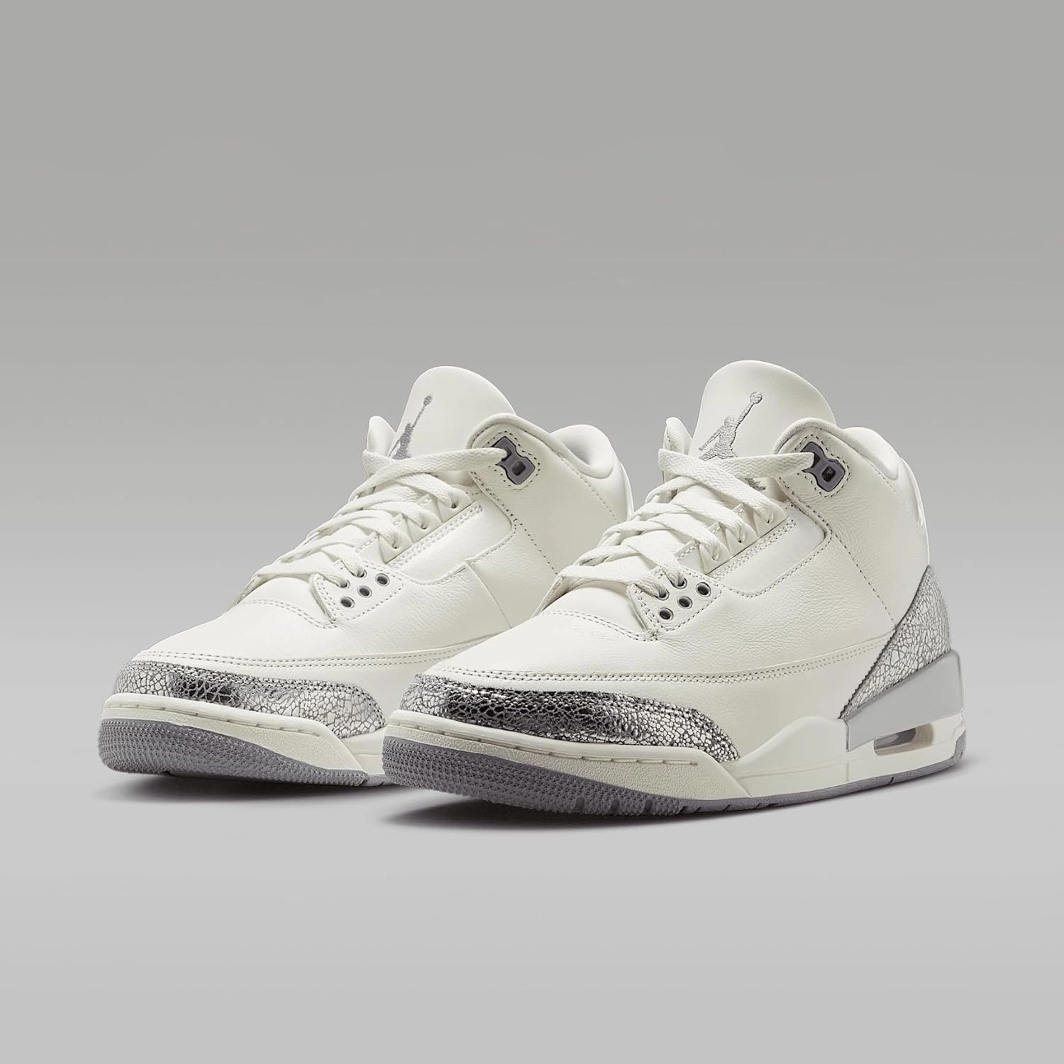Air Jordan 3 Retro Women's Shoes (CK9246-100, Sail/Metallic Silver/Cement Grey)