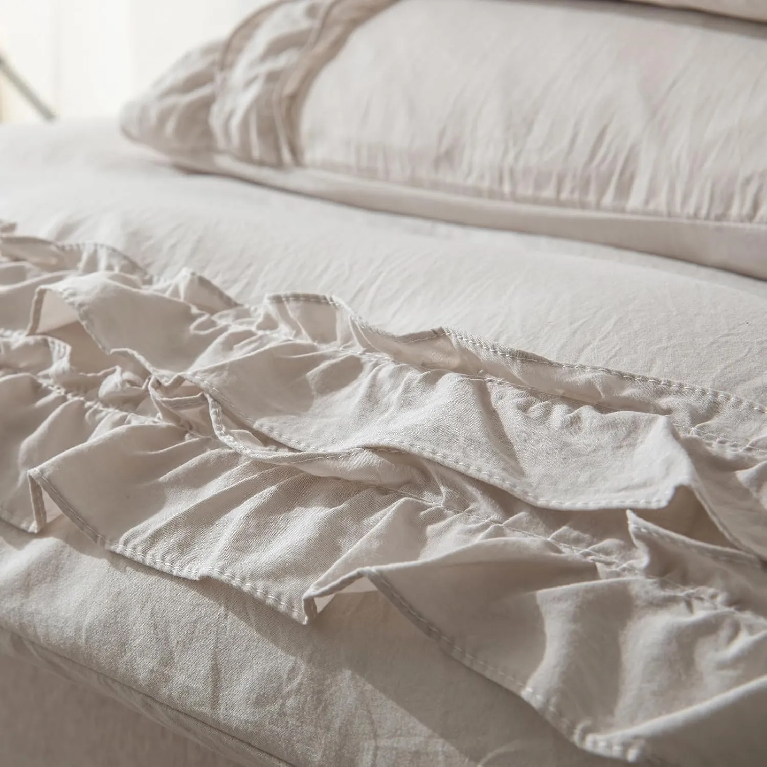 Bedorm Beige Duvet Cover Queen Shabby Chic Bedding Soft Breathable Washed Microfiber Ruffle Duvet Cover Coquette Cute Comforter Cover Girls Women
