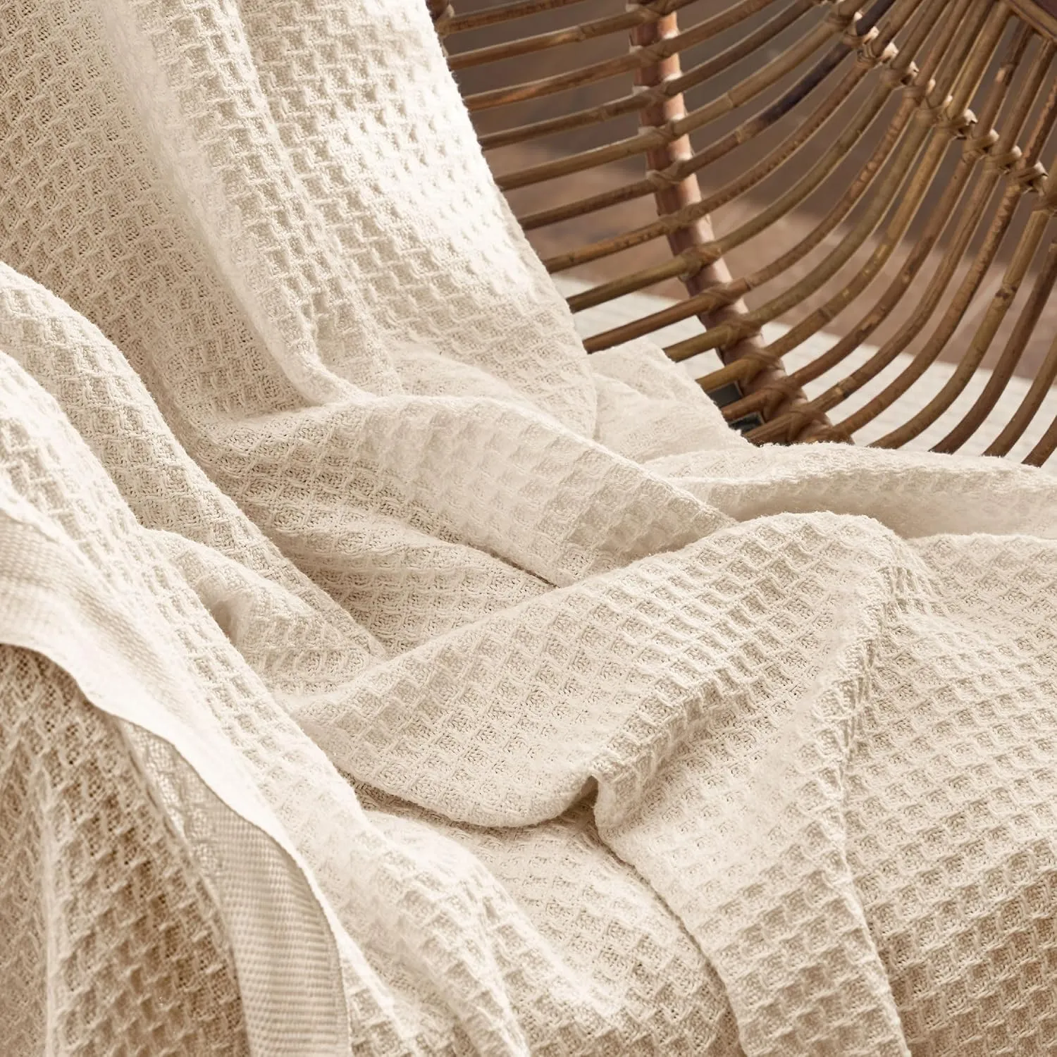 Bedsure 100% Cotton Blanket Twin XL Size for Bed - Breathable and Soft, Waffle Weave Blanket for Summer Spring, Beige, 66x90 inches