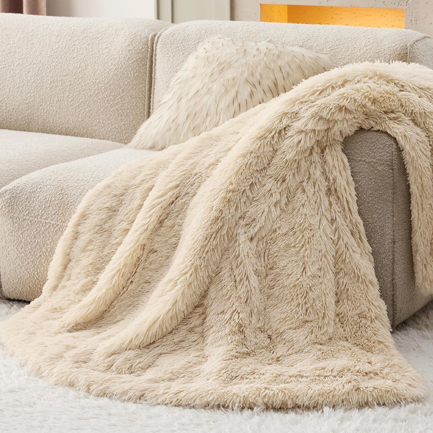 Bedsure Fluffy Beige Throw Blanket Gifts for Women, Kids, Soft Fleece Cozy Fuzzy Sherpa Plush Warm Minky Thick Faux Fur Throws for Couch, Bed, Beige Decor Spring Blanket Gifts for Mom Dad, 50x60