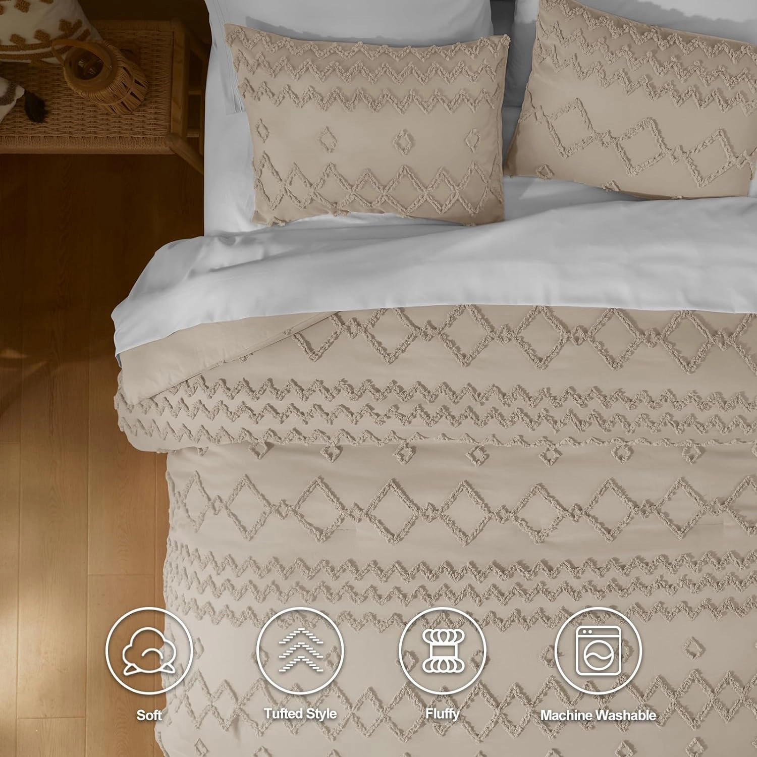 Beige Comforter Set Queen - Boho Tufted Comforter Set 3 Pieces Farmhouse Shabby Chic Embroidery Bedding for All Season,Soft Jacquard Queen Comforter with Comforter and Pillow Shams