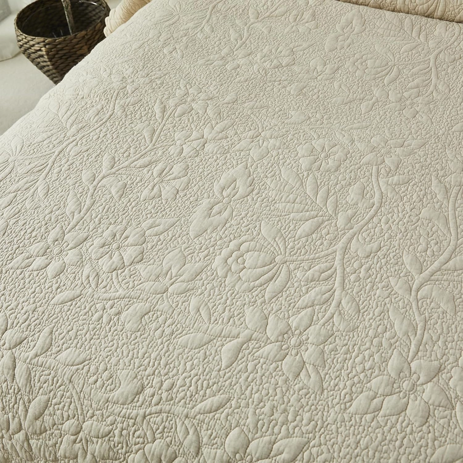 Brandream Beige Quilt Set King Size Cotton Luxury Matelasse Coverlet Set Farmhouse Bedding Scalloped Quilts 3 Piece