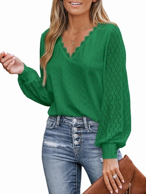 CUPSHE Long Sleeve Tops for Women Eyelet Scalloped Lace V Neck Blouse Casual Loose Fashion Shirts