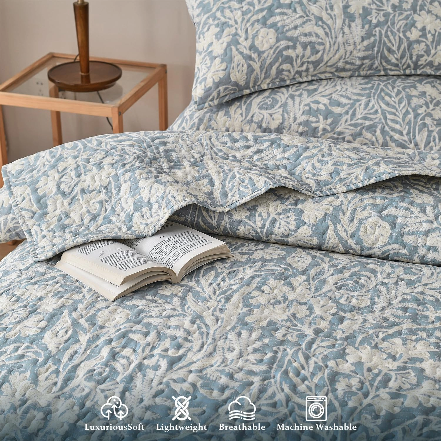 DURLENGEN Bluish Grey Botanical Quilt Set King Size 3Pcs, Bluish Grey Printed with Beige Leaves Pattern, All Season Lightweight Coverlet Sets(King 106x96,Beige Botanical)