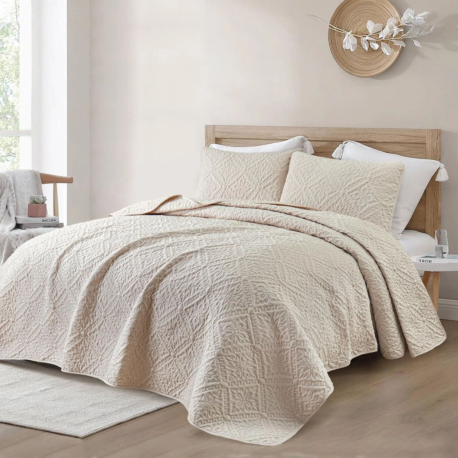 Exclusivo Mezcla King Quilt Bedding Set, Lightweight Soft Bedspreads Coverlets with 2 Pillow Shams, Modern Brich Beige Oversized Quilts King Size for All Seasons
