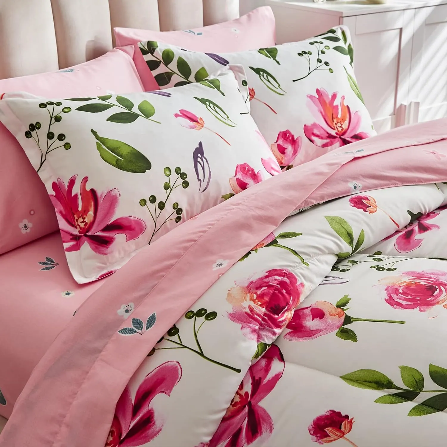 Floral Comforter Set 6 Pieces White with Green Leaves Pink Flowers Bed in a Bag Twin Size Reversible Bedding Set (1 Comforter 2 Pillow Shams 1 Flat Sheet 1 Fitted Sheet 1 Pillowcases)