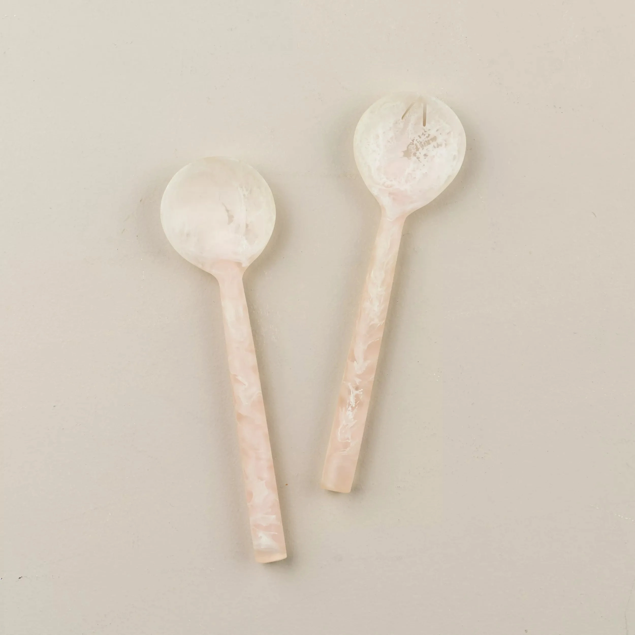 Flow Resin Salad Server - Peach Blush