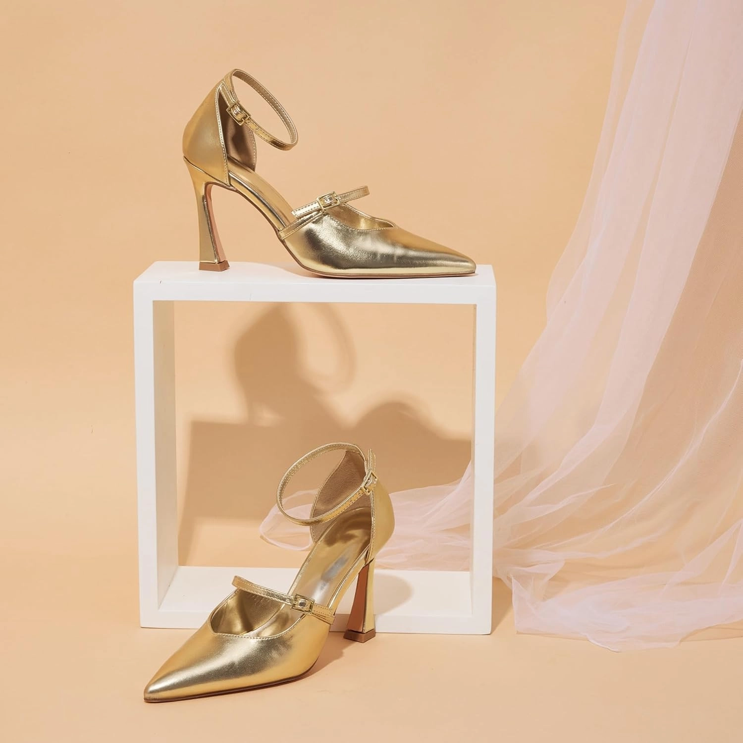 GENSHUO Women's High Heels Closed Toe D'Orsay Stiletto Pointed Toe 3.54 Inch Pumps with Ankle Strap Dress Shoes at Wedding Party Prom Work Dating