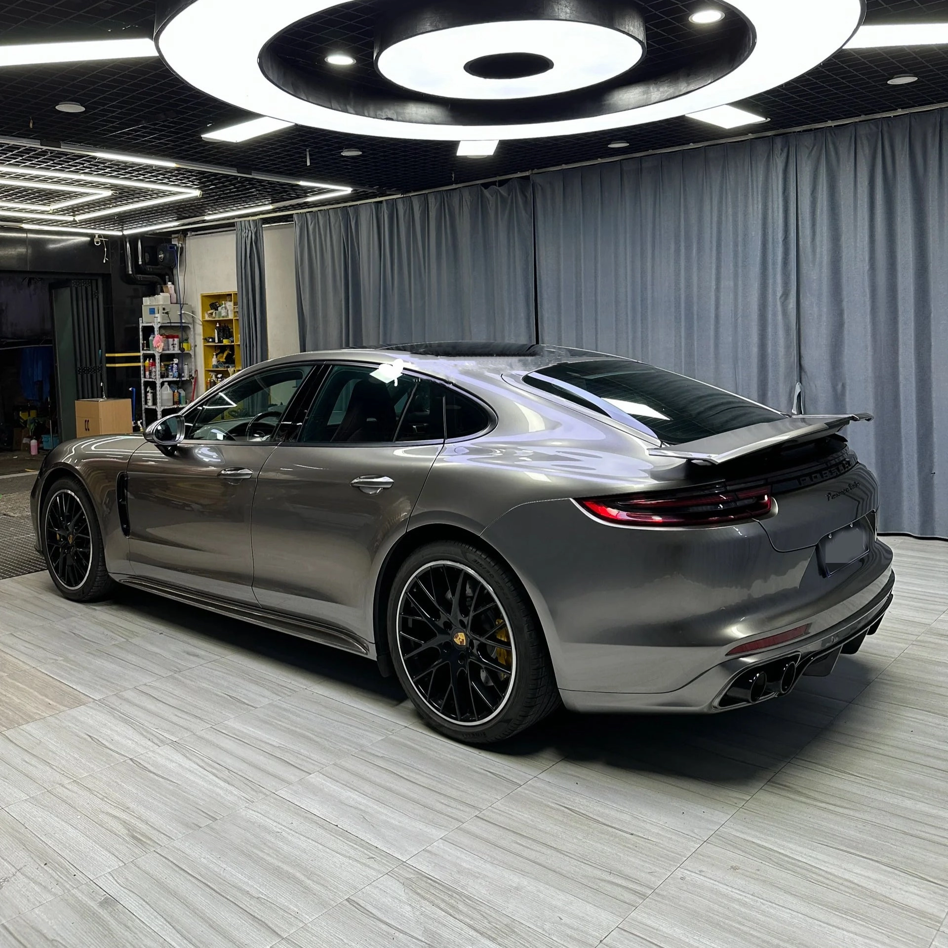 Gloss Metallic Liquid Silver Car Wrap