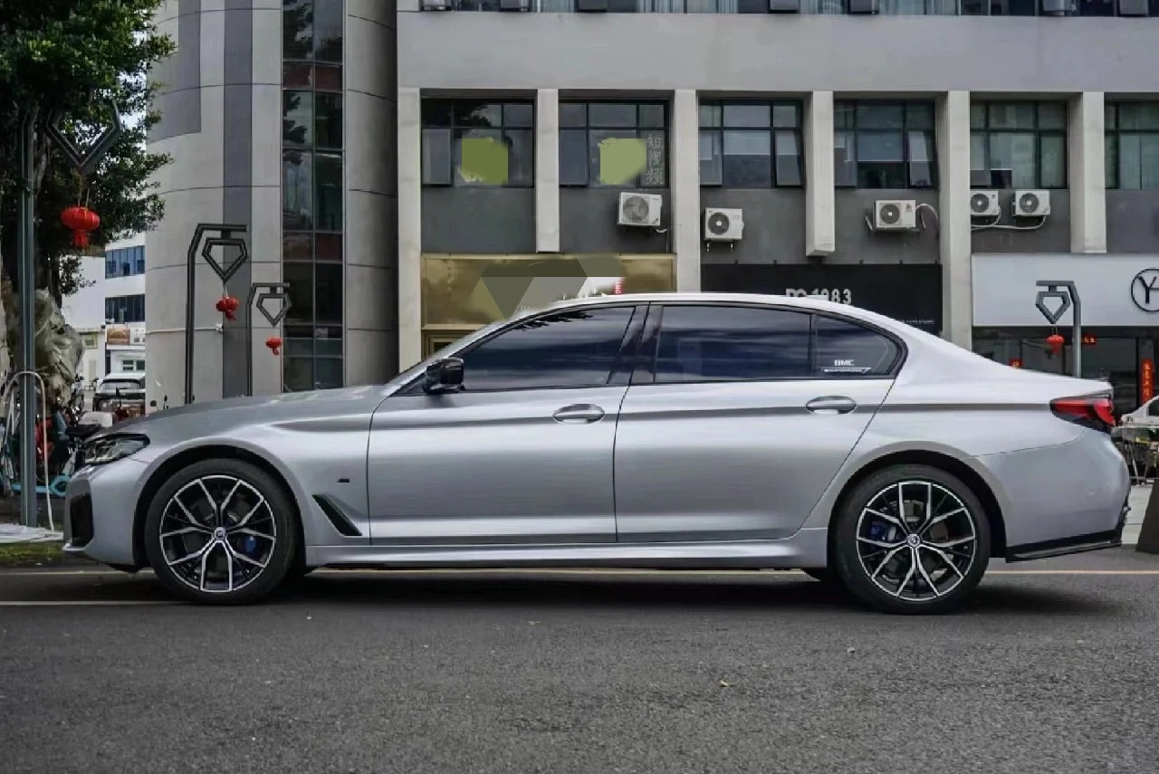 Gloss Metallic Titanium Silver Car Wrap