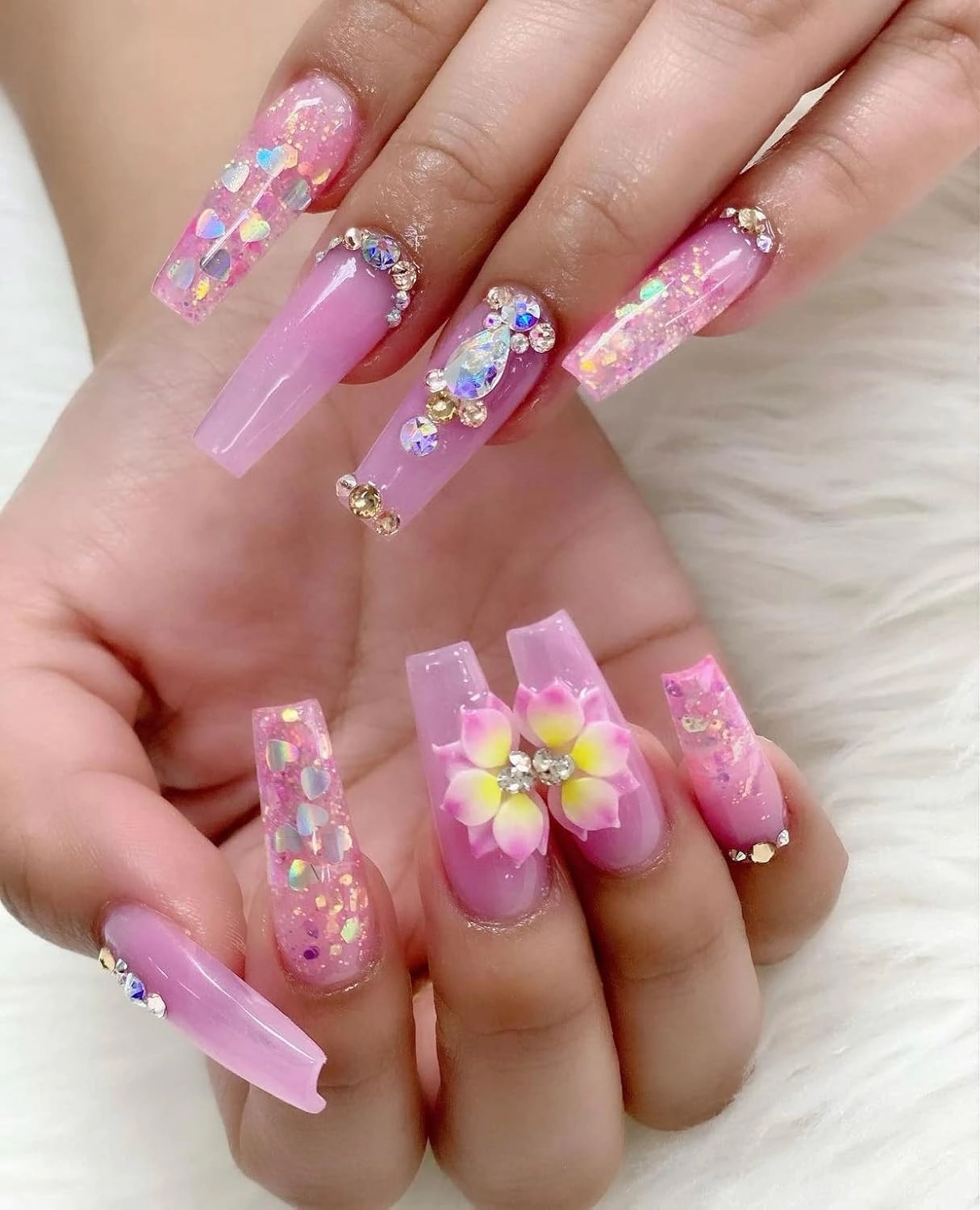 HaFLoNa- Set 24Pcs 3D Sweetheart - Enhance Your Artistic Projects with 3D Acrylic Flowers Handmade For Nail - Short & Medium Size | Exquisite Floral Accents for Crafts and Designs (3D Sweetheart)