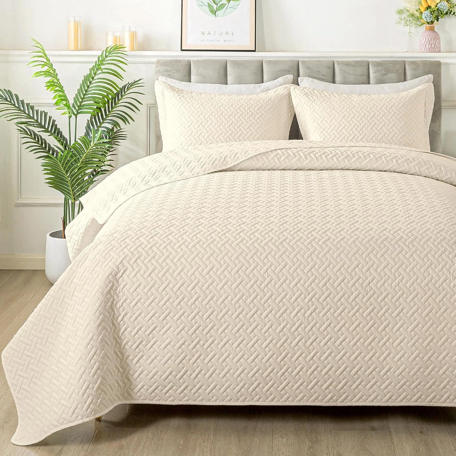 HYLEORY Quilt Set King Size - Soft Lightweight Quilts Summer Quilted Bedspreads - Reversible Coverlet Bedding Set for All Season 3 Piece (1 Quilt 106"x96", 2 Pillow Shams 20"x36") - Beige