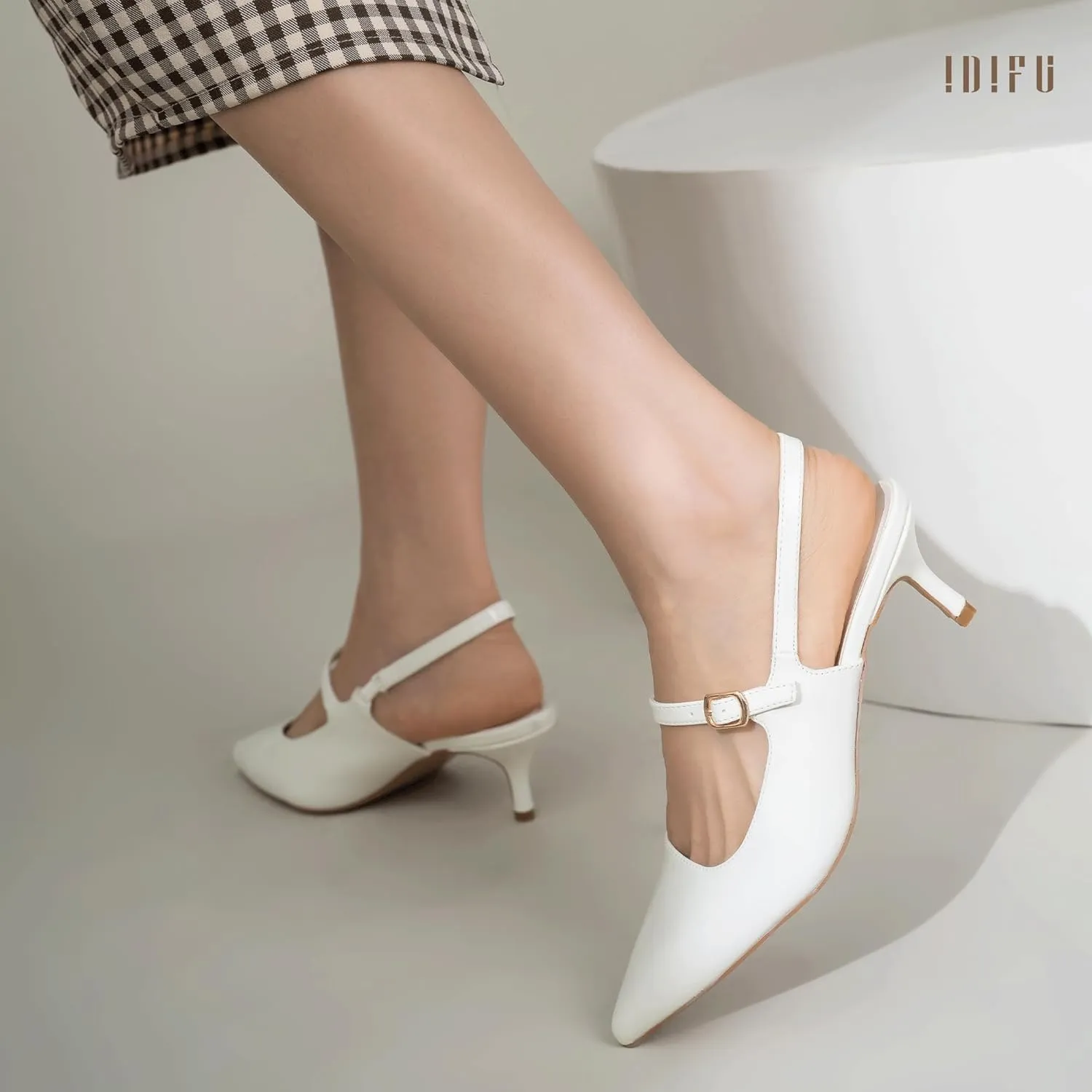 IDIFU IN2 Low Kitten Slingback Closed Toe Heels Pumps Wedding Bridal Prom Party Work Office Dress Shoes for Women Comfortable Dressy Formal Short Small Pointed Toe Heels