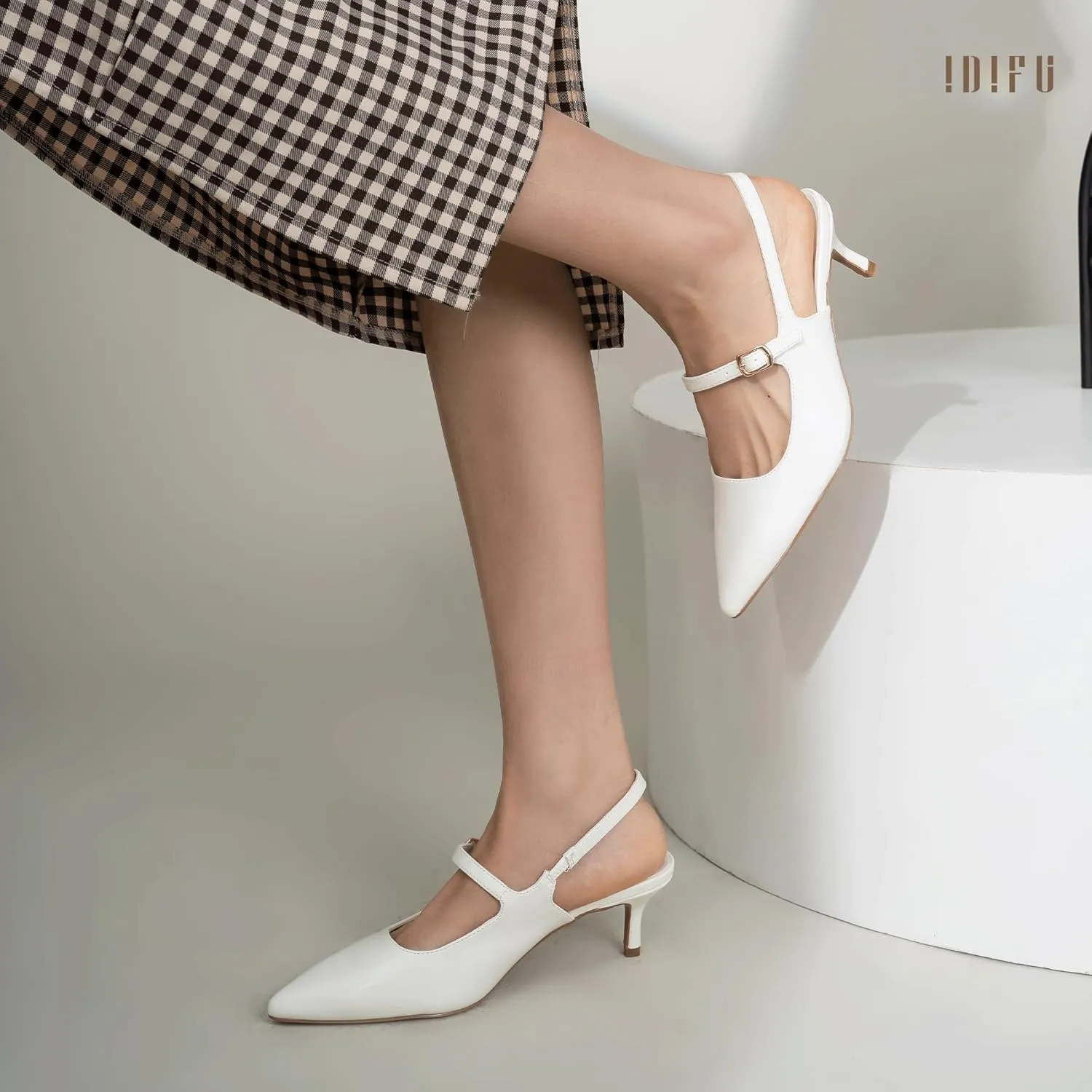 IDIFU IN2 Low Kitten Slingback Closed Toe Heels Pumps Wedding Bridal Prom Party Work Office Dress Shoes for Women Comfortable Dressy Formal Short Small Pointed Toe Heels