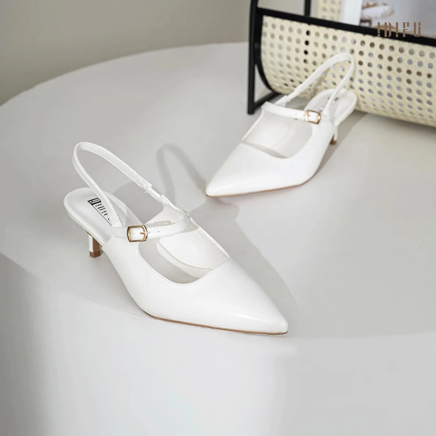 IDIFU IN2 Low Kitten Slingback Closed Toe Heels Pumps Wedding Bridal Prom Party Work Office Dress Shoes for Women Comfortable Dressy Formal Short Small Pointed Toe Heels
