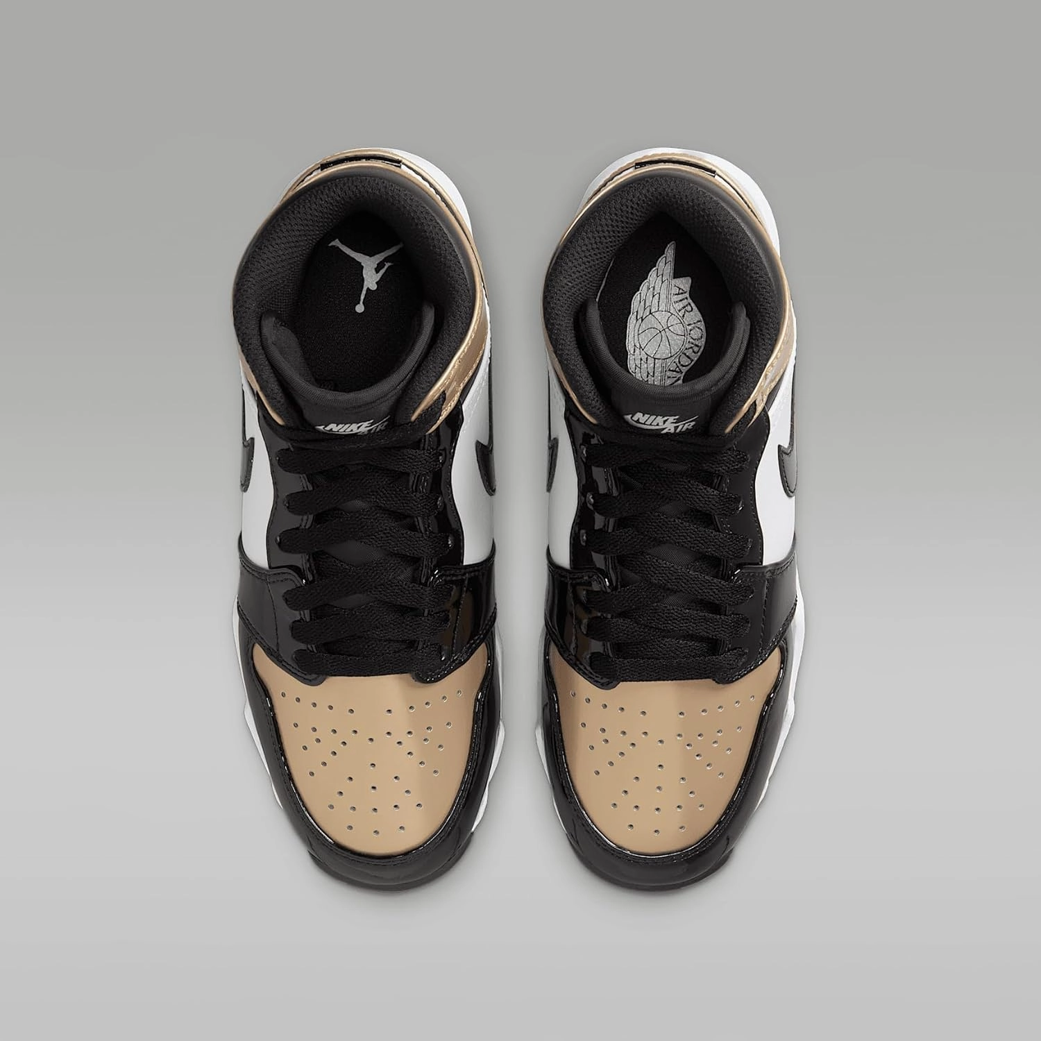 Jordan 1 Mid Little/Big Kids' Cleats (HF6883-701, Metallic Gold/White/Black)