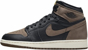 Jordan Boy's Air 1 Retro HI OG (Big Kid) Black/Metallic Gold/Palomino/Sail 5 Big Kid M