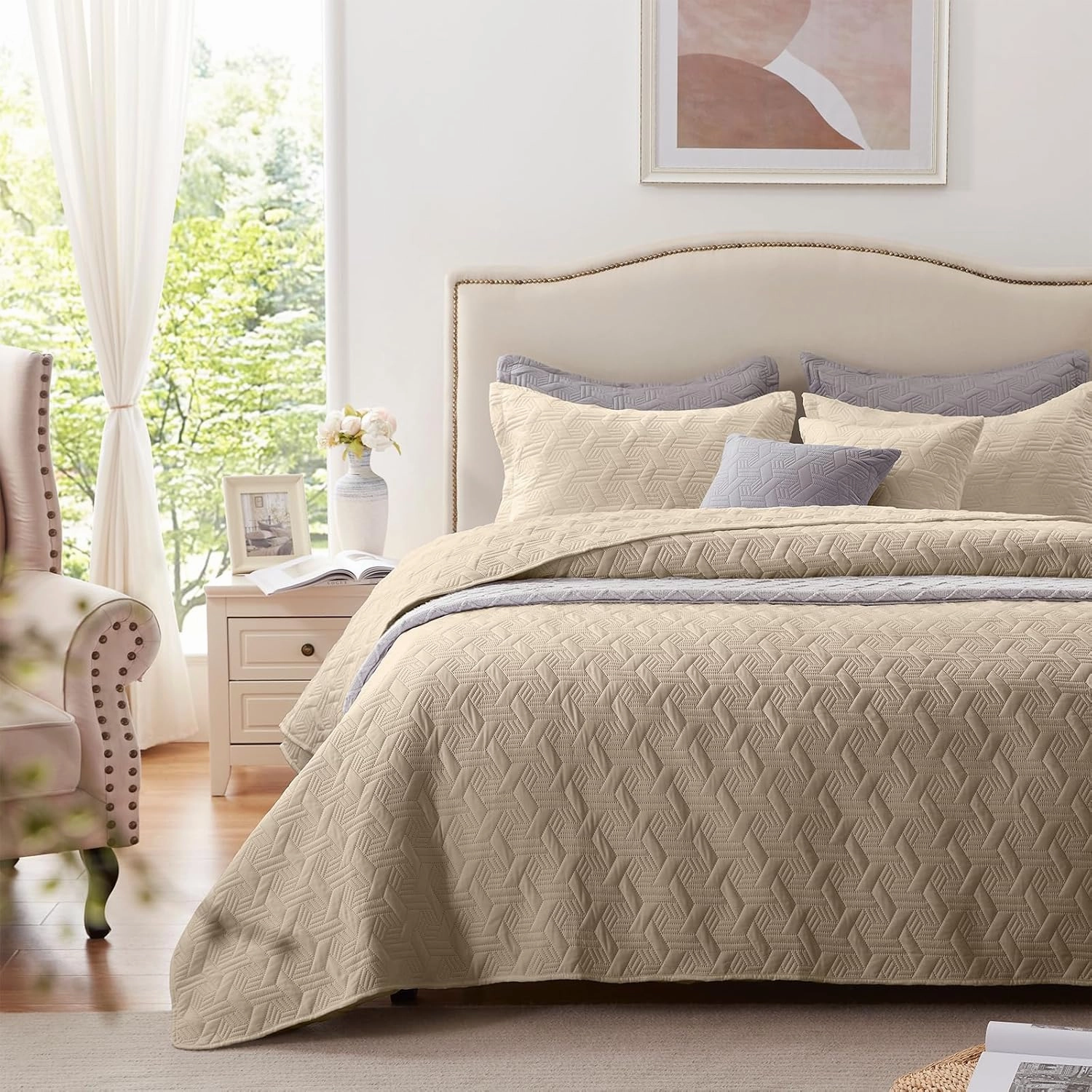 LEAONME Quilt Set King Size 3 Pieces,Lightweight Beige Bedspread-98''x106'',Soft Microfiber Summer Quilt,Luxurious Warm Coverlet Sets for All Seasons (Includes 1 Quilt, 2 Shams)