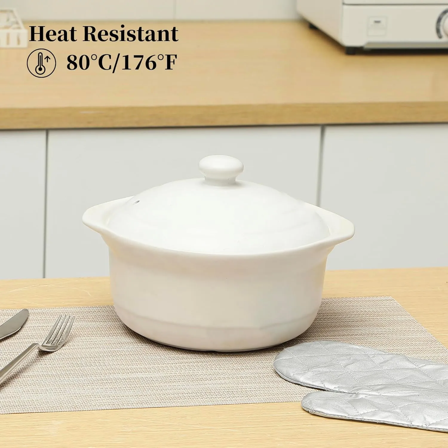 Leetaltree Beige White Placemats Set of 6 - Heat Resistant Non-Slip Place mats for Dining Table, Washable Durable PVC Vinyl Woven Table Mats（Beige White, 6）