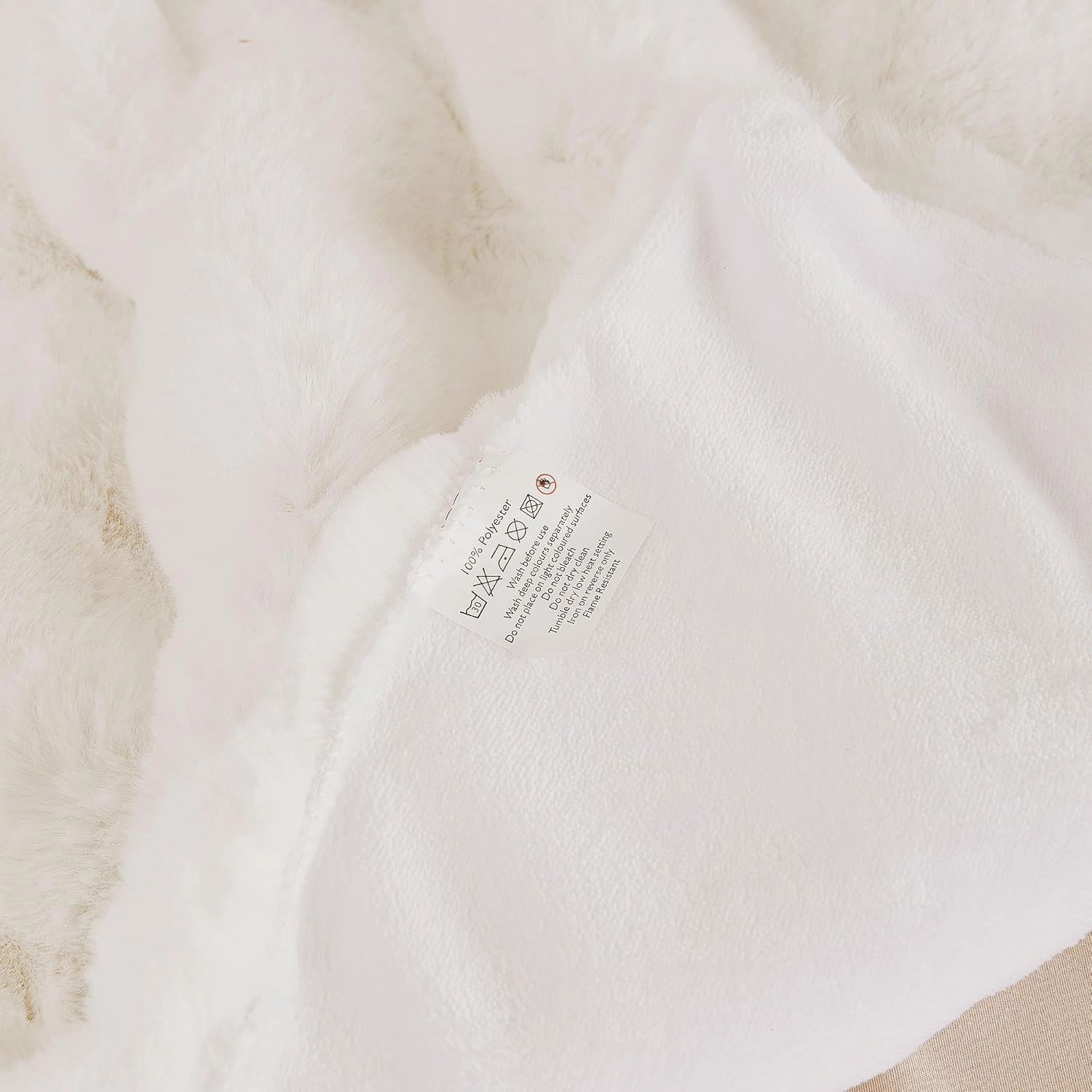 Light Beige Cozy Faux Fur Throw Blanket for Living Room Bedroom 50x60 Thick Ultra Soft Aesthetic Fuzzy Throw Blanket Fluffy Furry Bed Comforter Home Decor 860 GSM