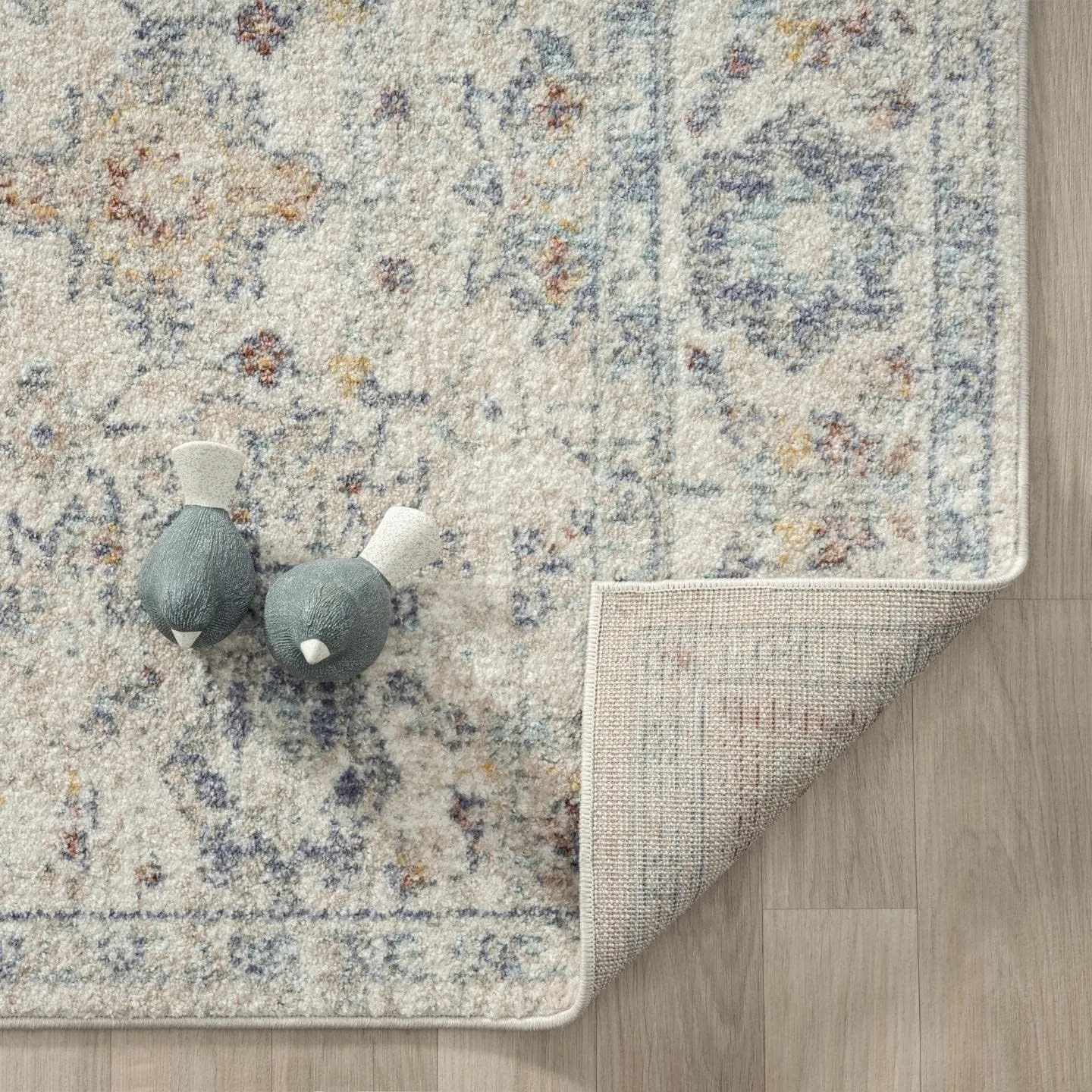 LUXE WEAVERS Vintage Style Floral Area Rug, Beige, 8x10