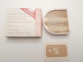 Mary Kay Day Radiance Foundation Toasted Beige