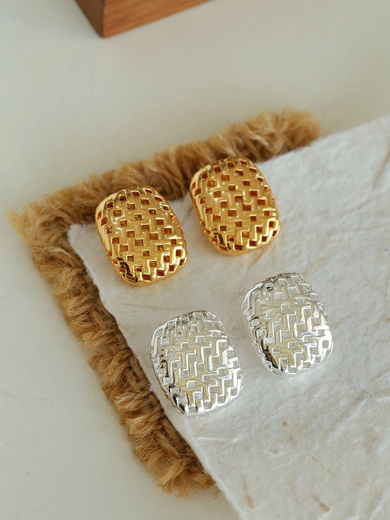 Metal Style Hollow Square Retro Earrings