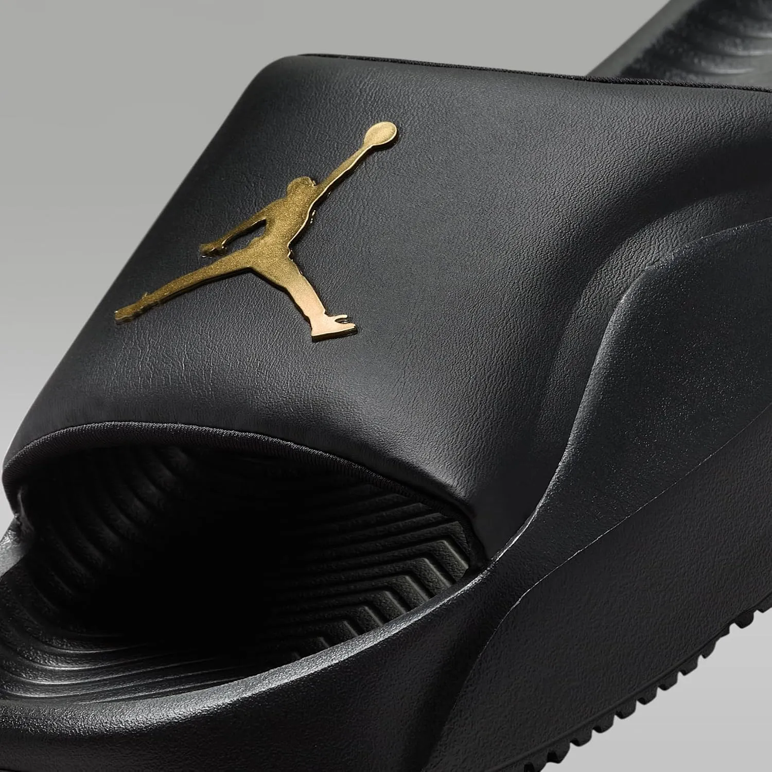 Nike Jordan Franchise Slides (HF3263-007, Black/Metallic Gold)