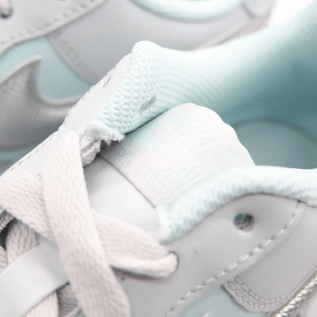 Nike Air Force 1 Big Kids' Shoes (HQ3249-043, Pure Platinum/Glacier Blue/Metallic Silver)