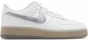 NIKE Men's Sneaker