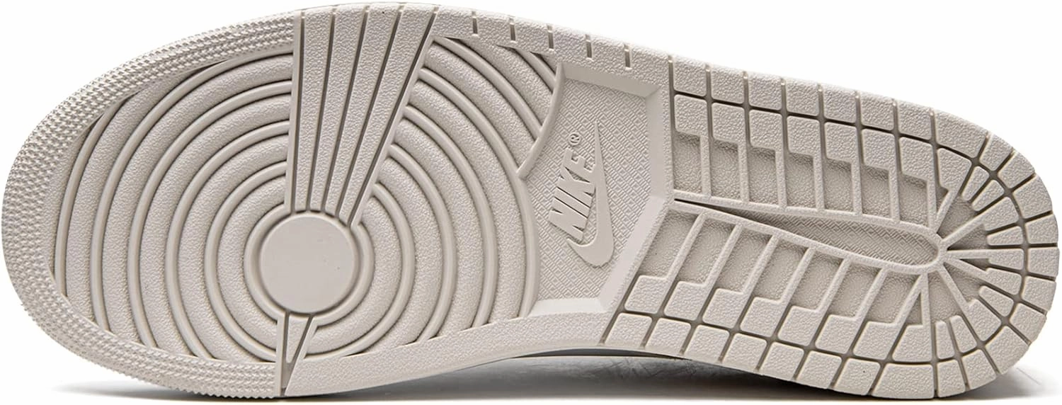 Nike mens Modern