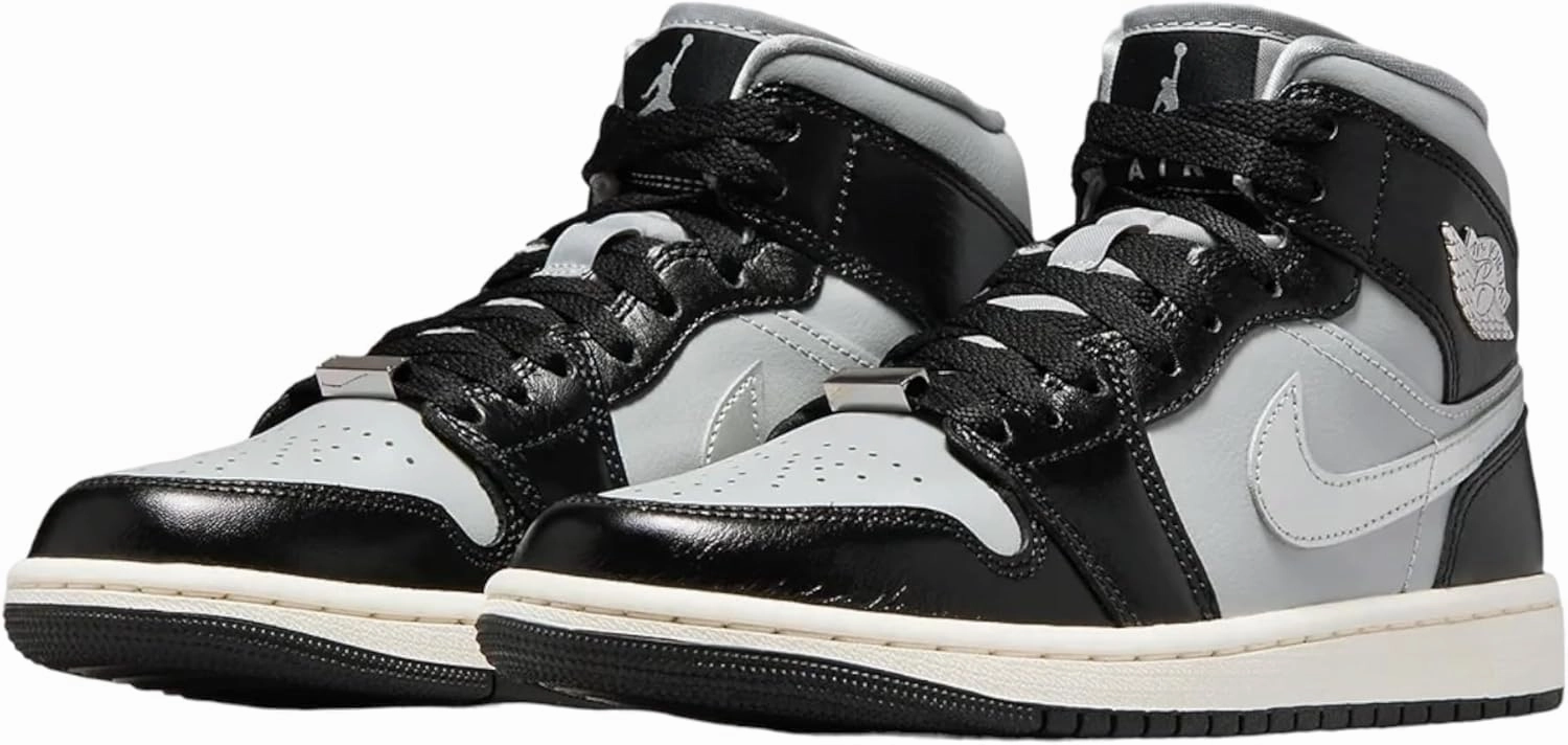 Nike Women's Air Jordan 1 Mid Se Shoes