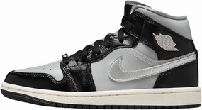 Nike Women's Air Jordan 1 Mid Se Shoes