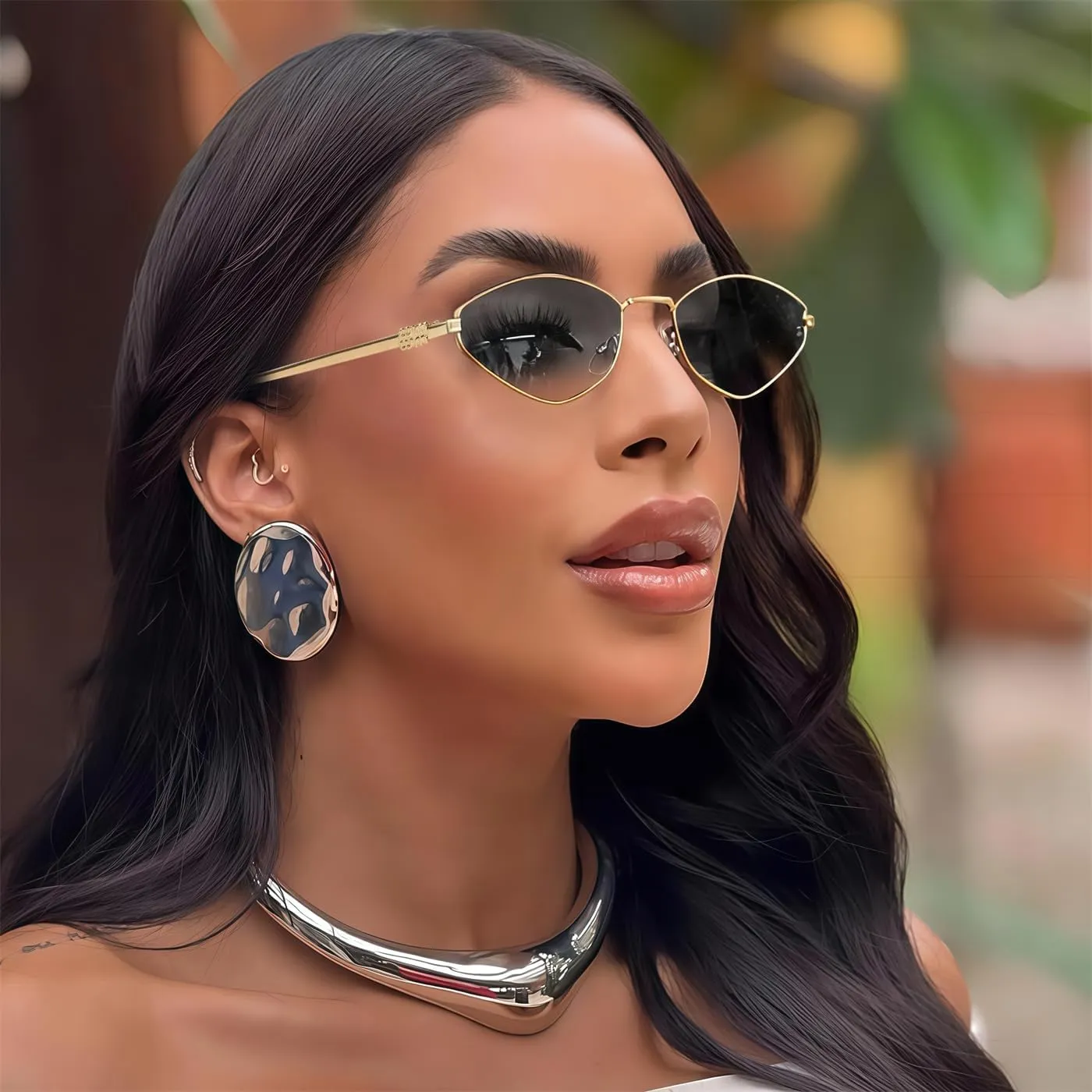 Rmerom Retro Irregular Metal Sunglasses for Women Men, 2025 Trendy Vintage 90s Chic Small Narrow Gold Frame Sun Glasses