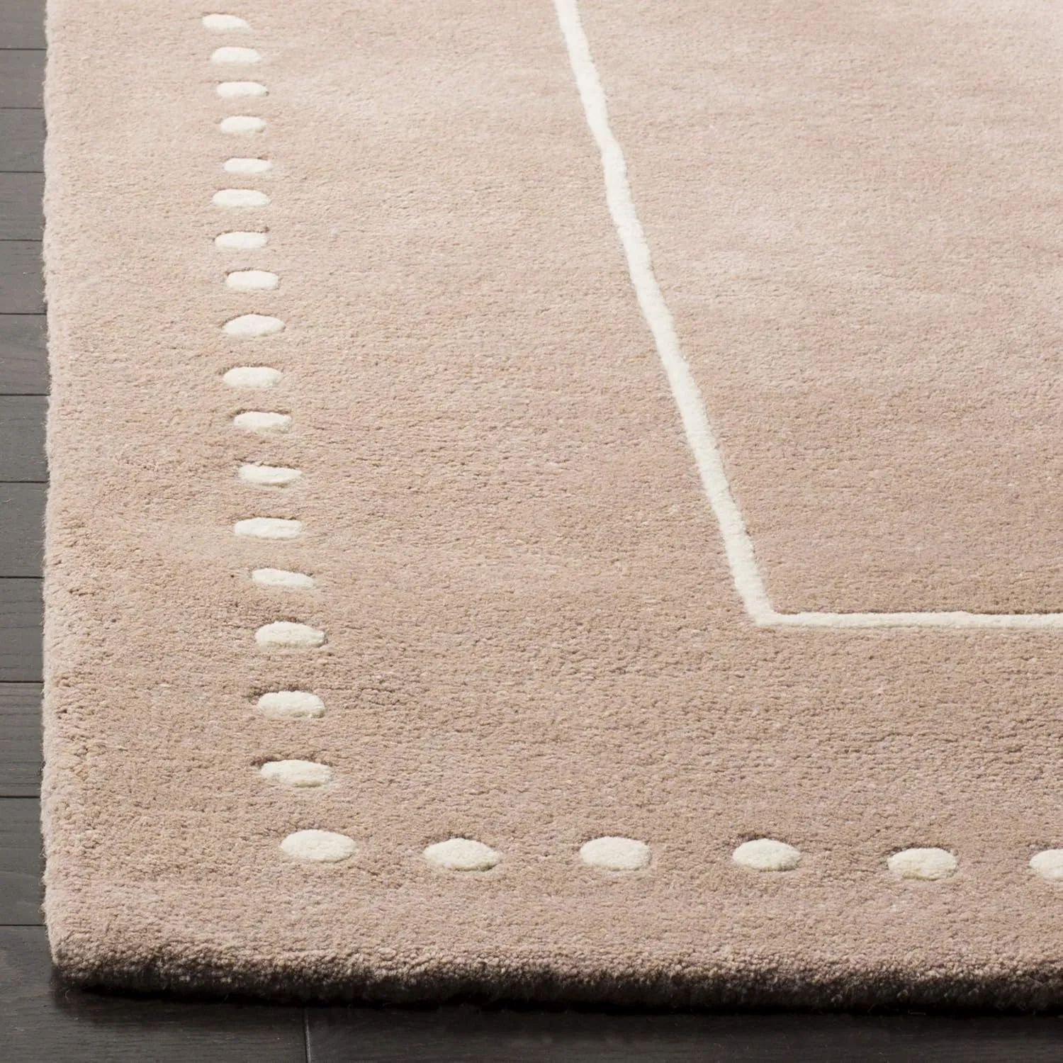 SAFAVIEH Bella Collection 6' x 9' Beige/Ivory BEL151J Handmade Dotted Border Premium Wool Area Rug