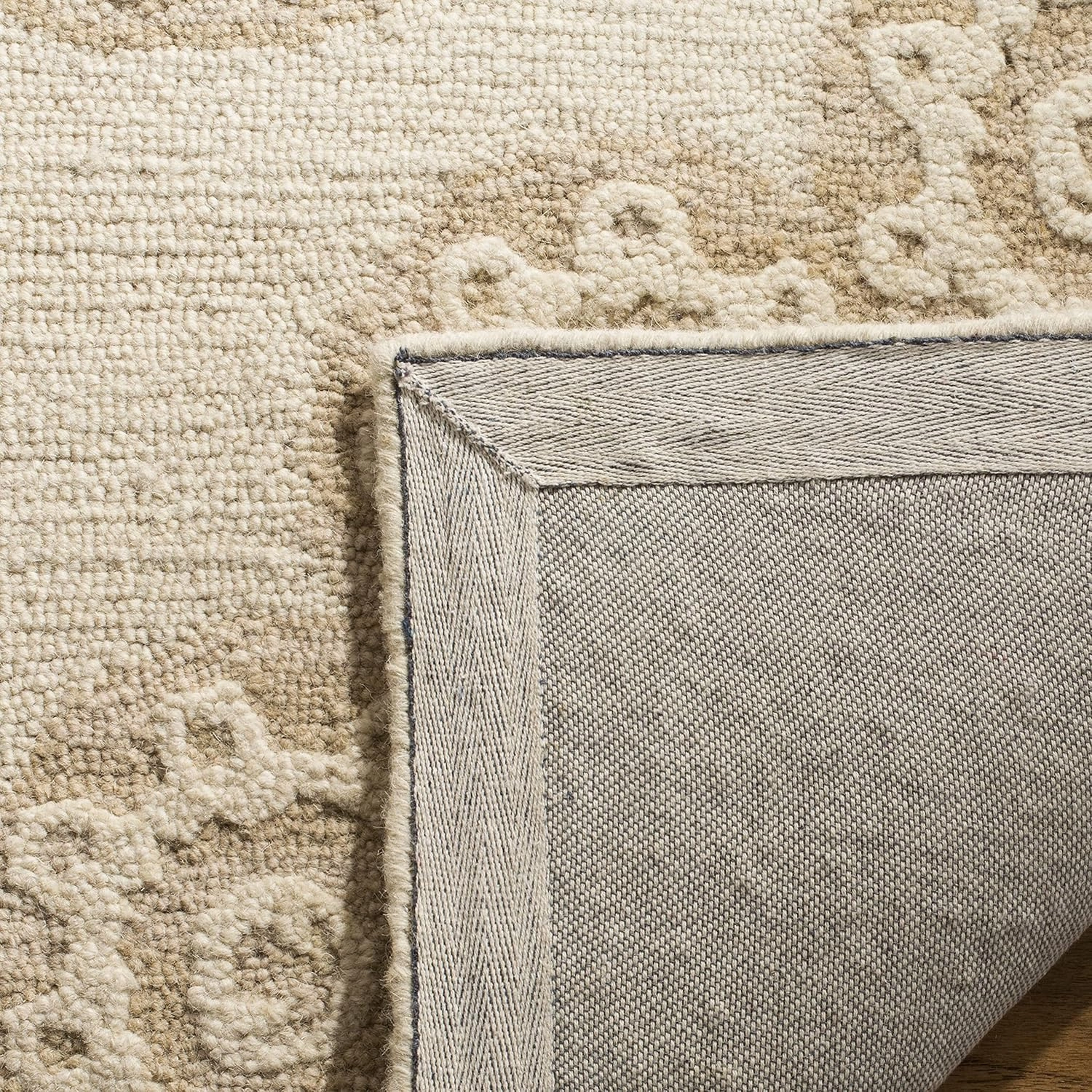 SAFAVIEH Blossom Collection 4' x 6' Ivory/Beige BLM108B Handmade Premium Wool Area Rug