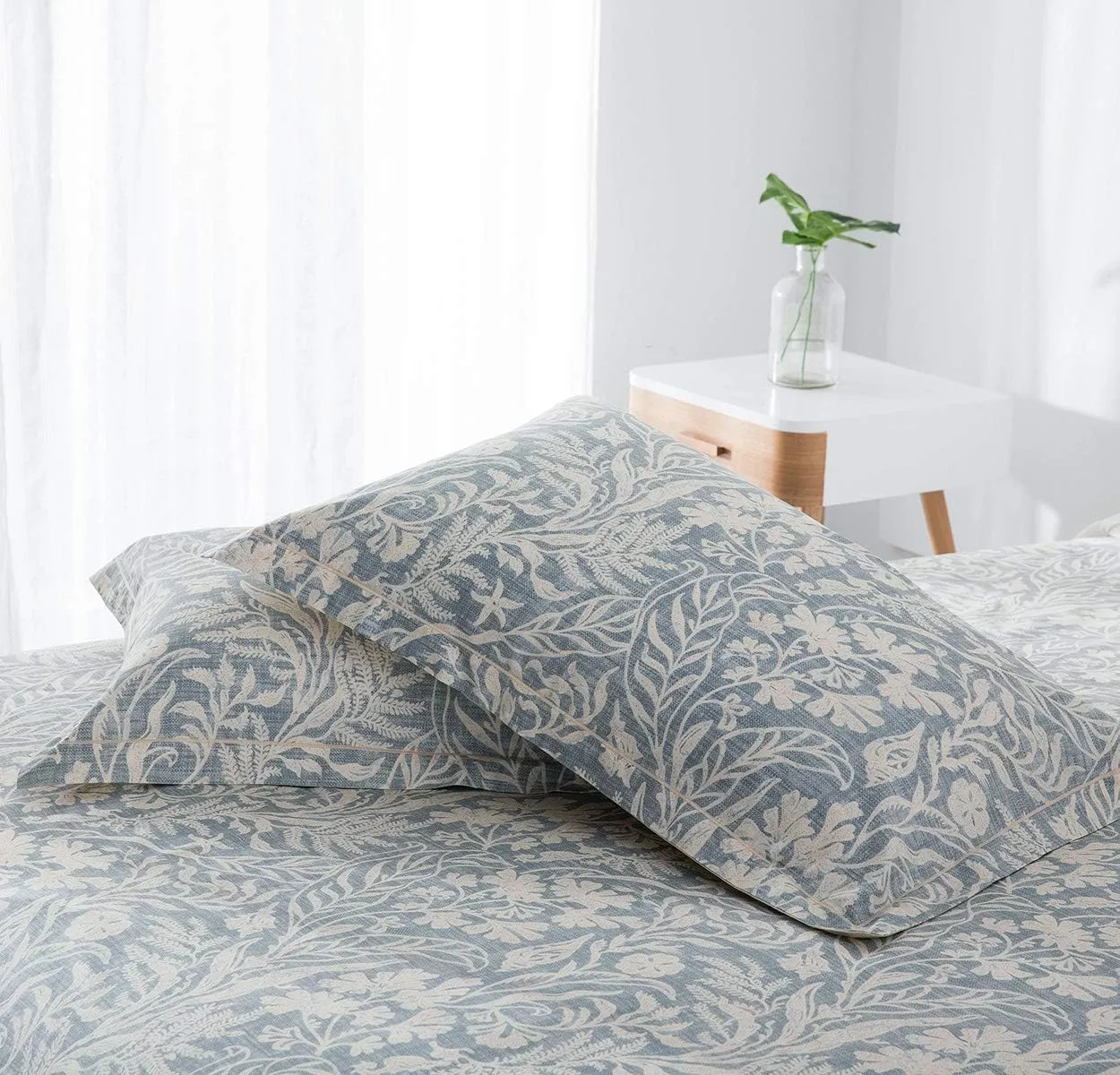 SLEEPBELLA Duvet Cover King Size, 600 Thread Count Cotton Beige & Bluish Grey Printed with Luxurious Leaves Pattern Reversible Botanical Comforter Cover Sets, Bedding Set 3Pcs (King, Beige Paisley)