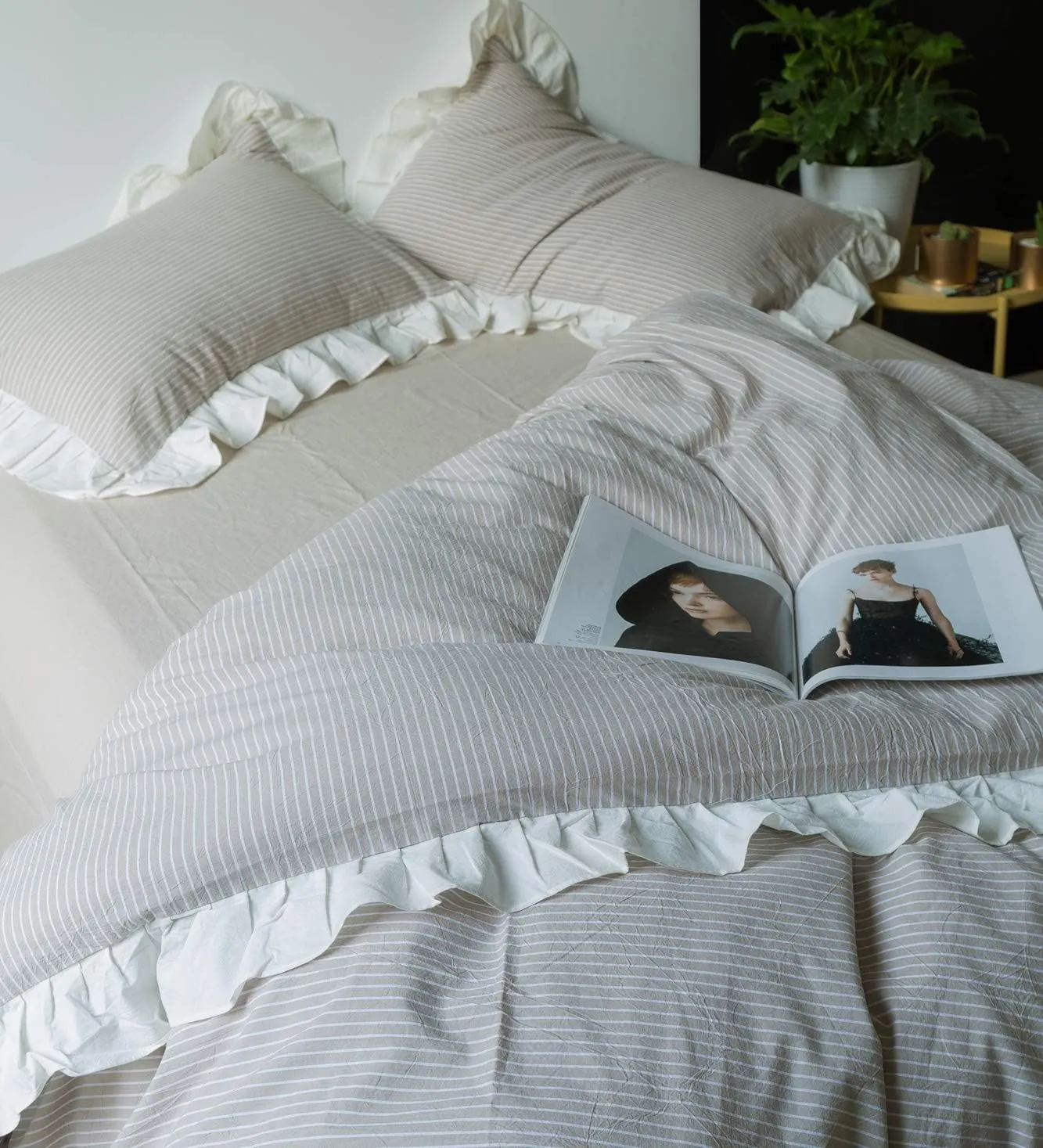 SUSYBAO Beige Farmhouse Duvet Cover Queen 100% Washed Cotton Soft Ruffle Duvet Cover Set 3 Pieces 1 Vintage Striped Duvet Cover with Zipper Ties 2 Pillowcases Luxury Rural Princess Bedding Set Durable