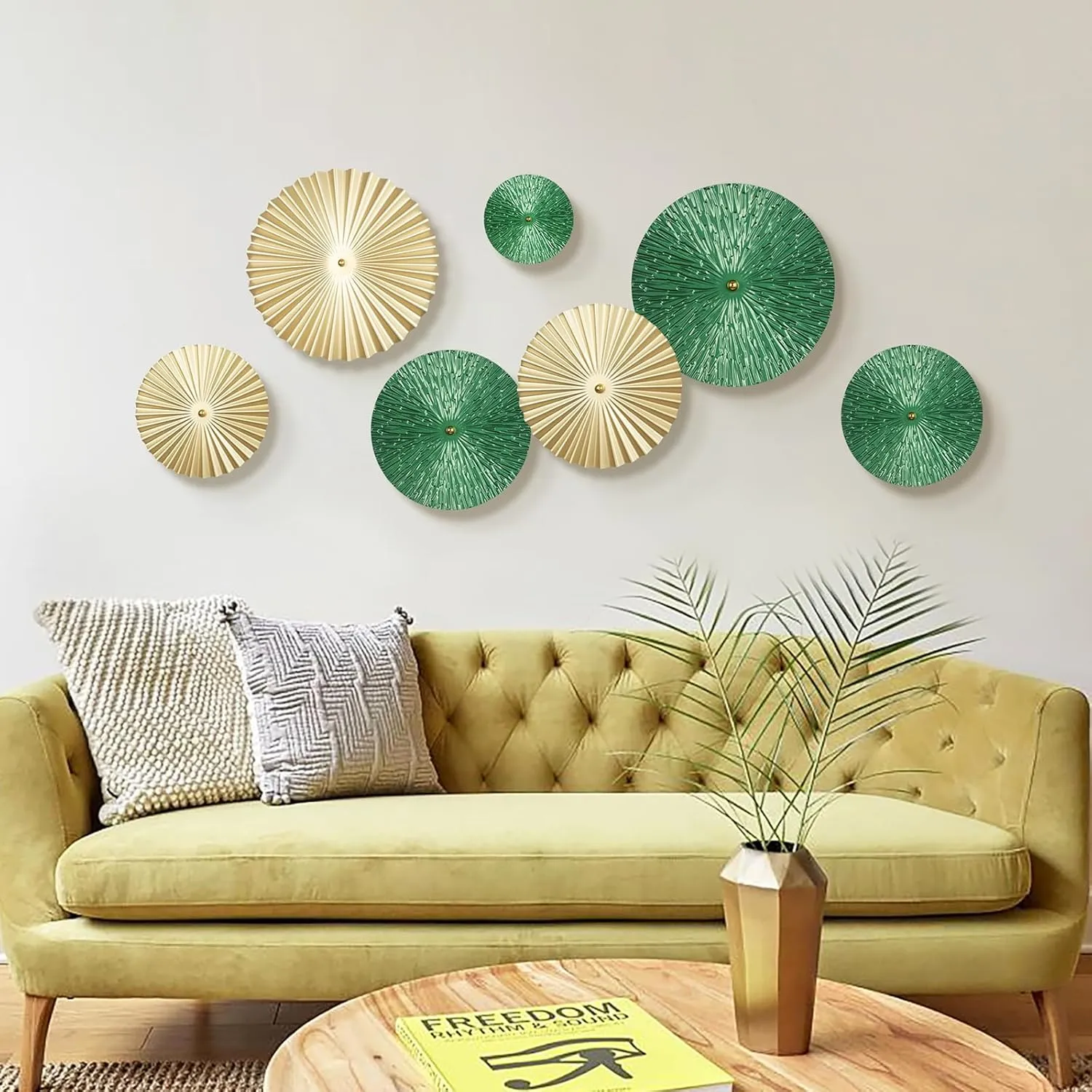 TEIPAI Emerald Green and Gold Wall Decor for Living Room, 7PCS Modern Metal Wall Art Hanging Sculptures for Office Bedroom Decoration, Brass Gold Home Decor for Gallery Wall Guest Room Bathroom
