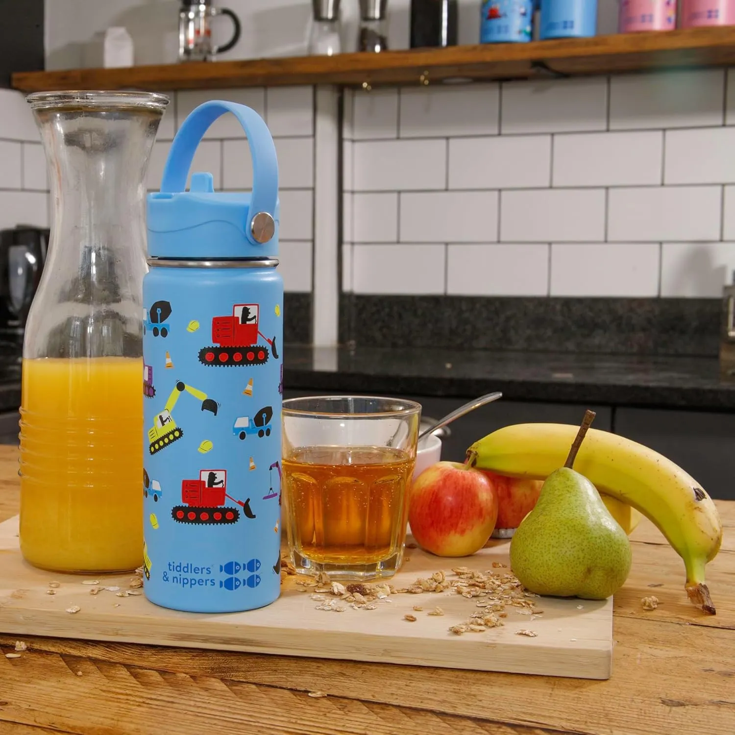 Tiddlers & Nippers 18oz Stainless Steel Vacuum Insulated Double Wall Kids Reusable Water Bottle with Leak Proof Straw 500ml | Keeps Cool for 24hrs & Warm for 10hrs   (Diggers & Lorries)