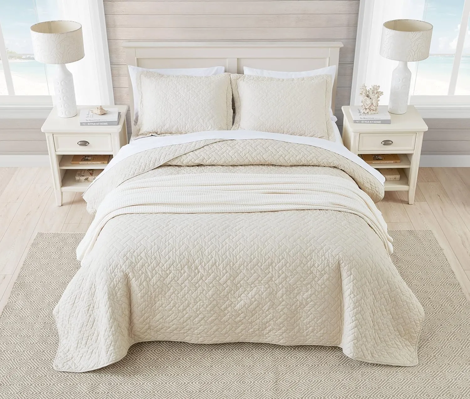 Tommy Bahama Home Quilt Set Soft Bedding with Matching Shams, Lightweight Home Decor for All Seasons, King, Chevron Dune Beige