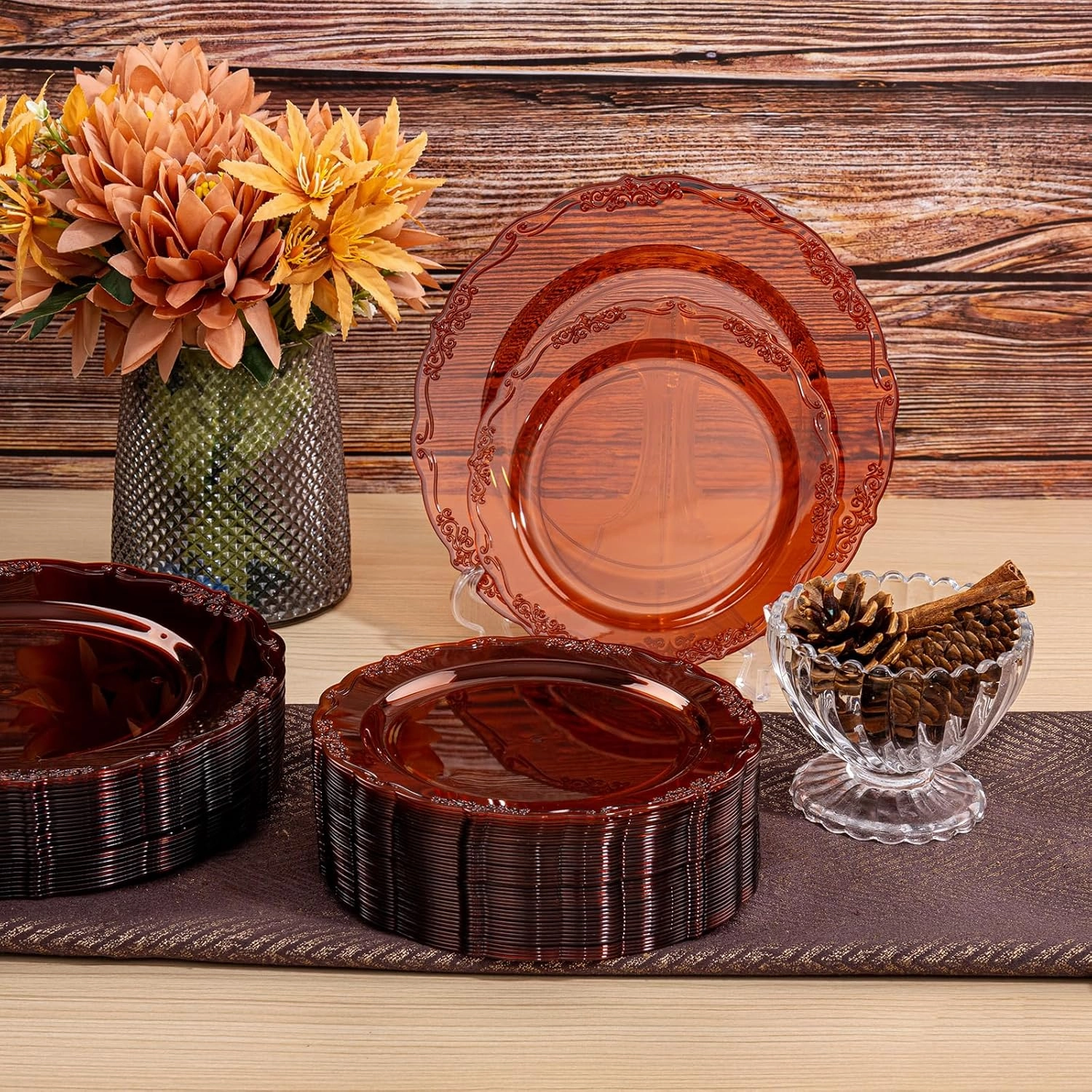 U-QE 100PCS Amber Plastic Plates - Clear Brown Plastic Plates Disposable Heavy Duty - Disposable Plates for Party Including 50PCS 10.25'' Dinner & 50PCS 7.5'' Dessert