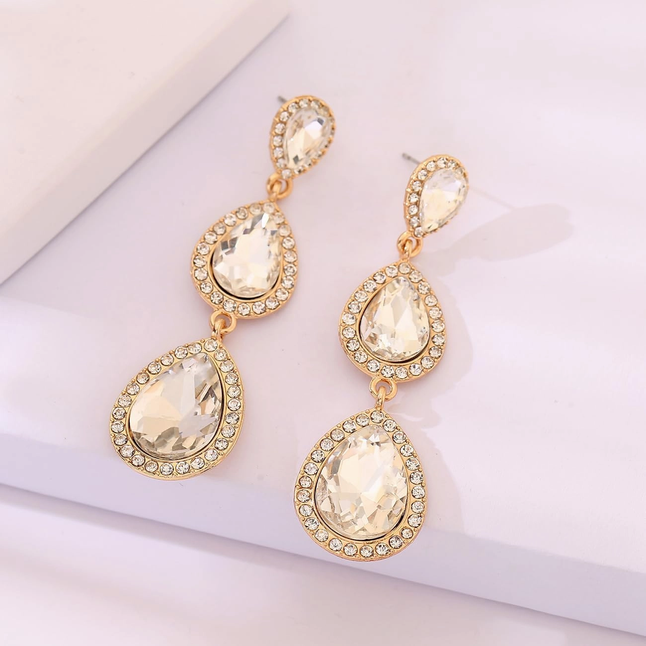 Vintage Rhinestone Teardrop Dangle Earrings Long Dangling Drop Earrings Crystal Chandelier Earrings for Women Wedding Bridal Prom