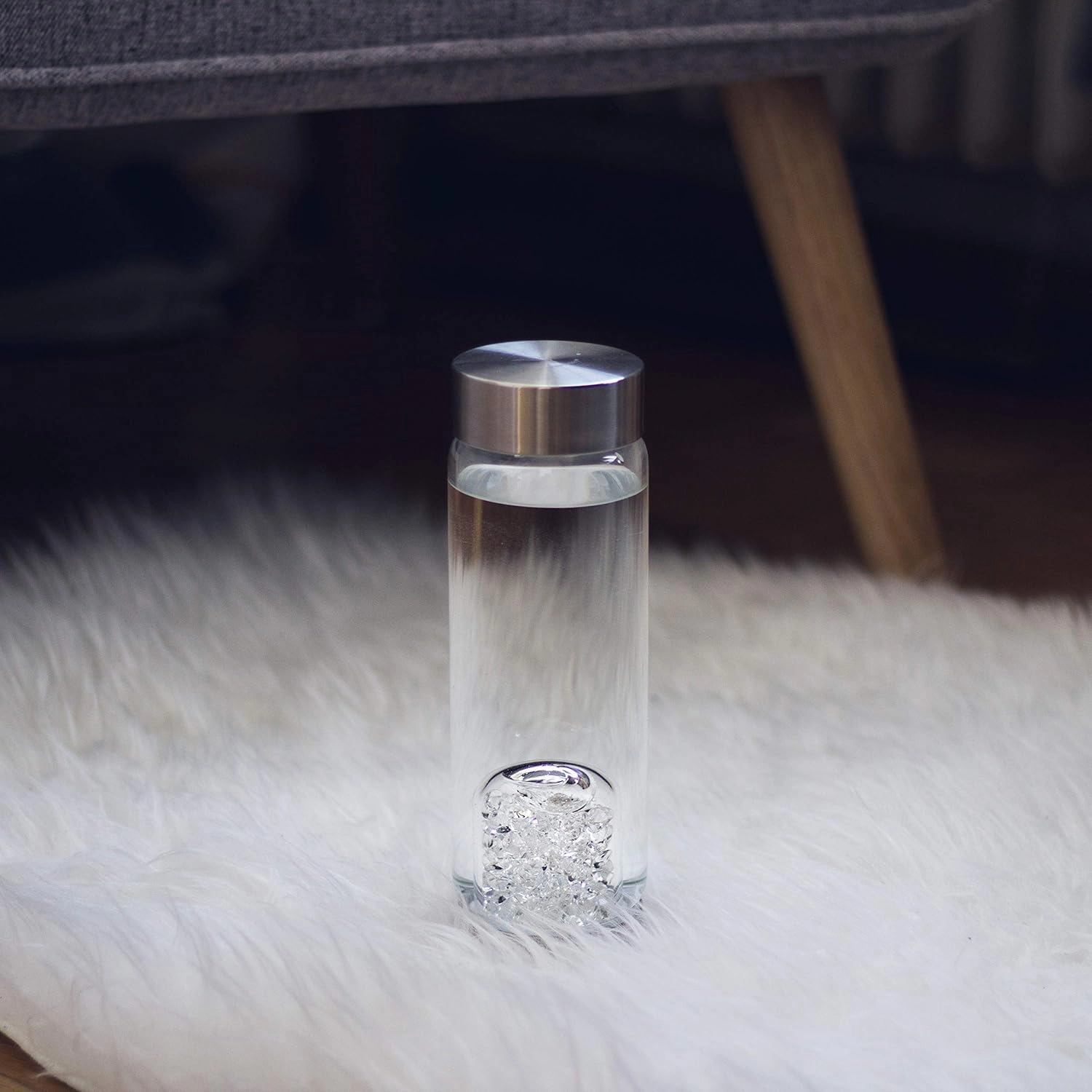 VitaJuwel ViA DIAMONDS | Crystal Water Bottle with Genuine Diamond Slivers & Clear Quartz